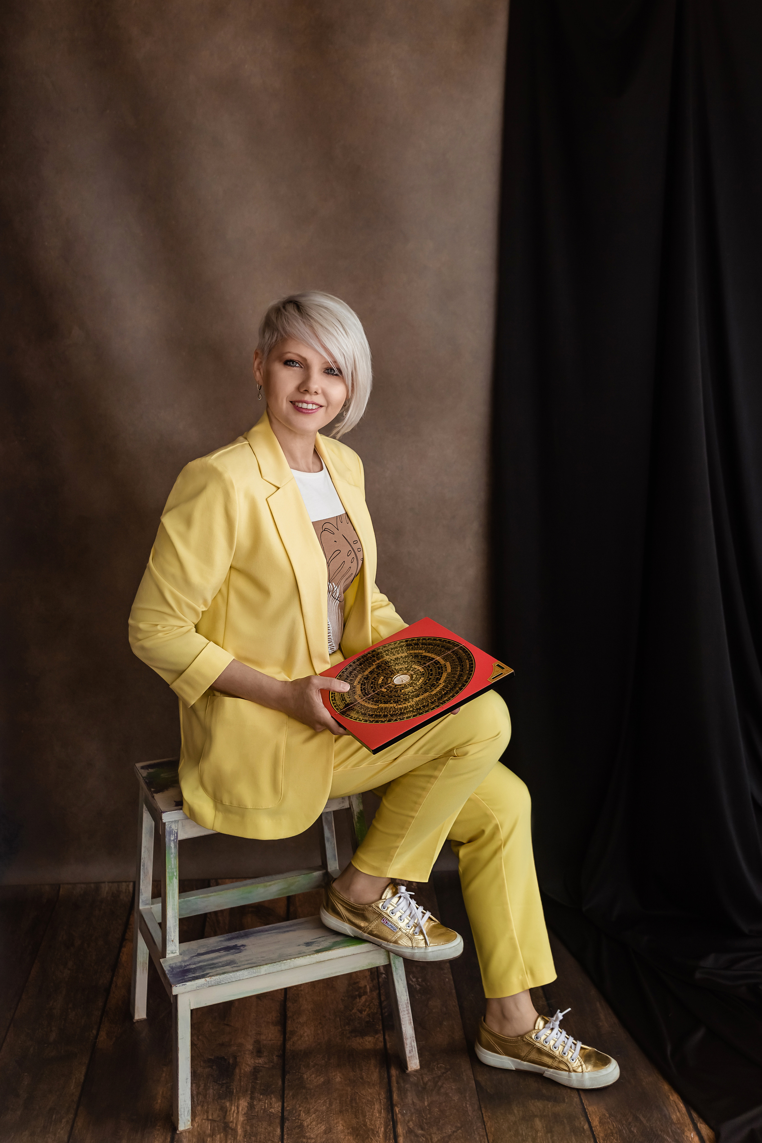 Content photo session for Irina and Hanife. Studio. Professional family and children’s photographer in Izmir Irina Eron