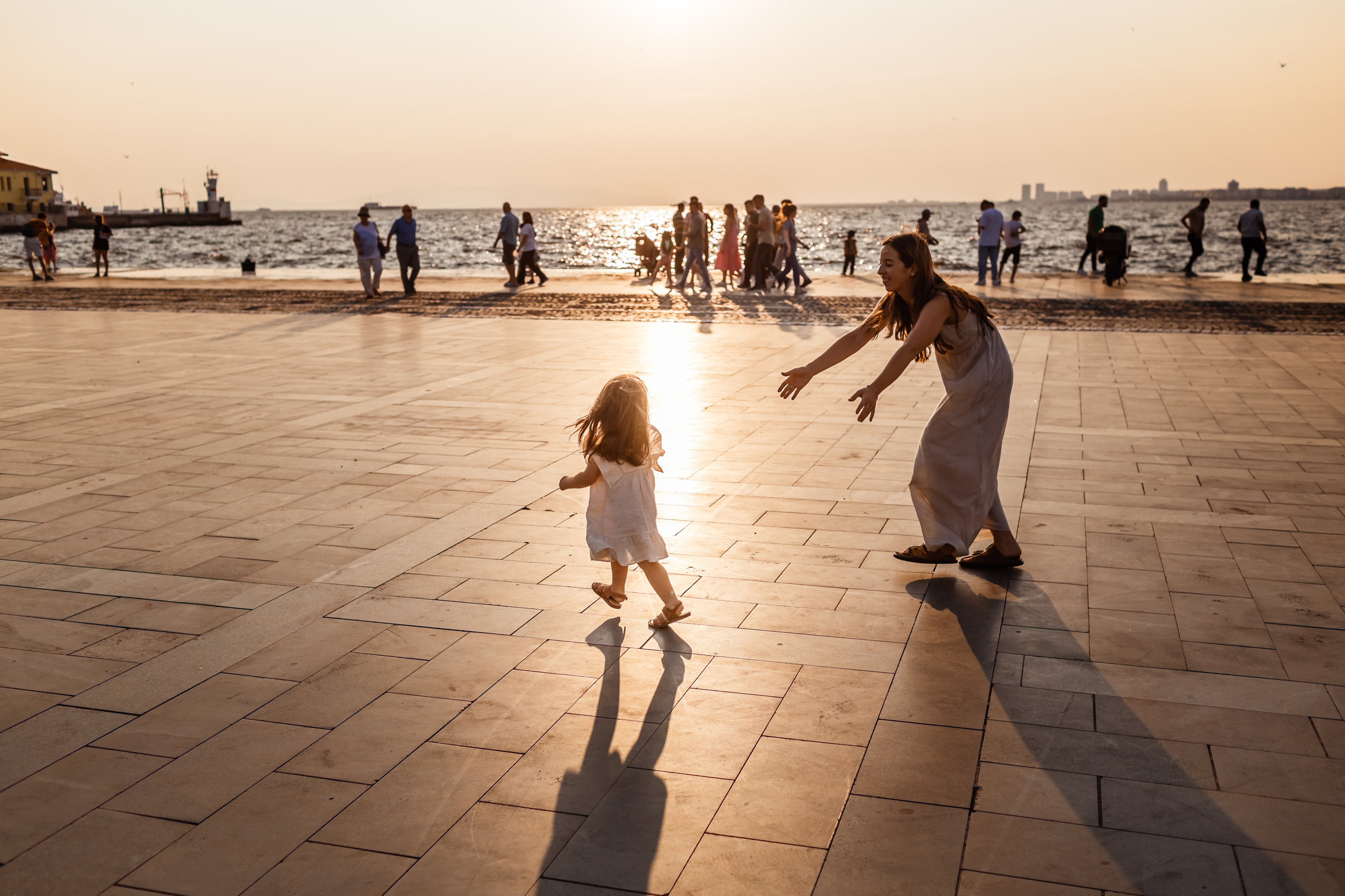 Family photoshooting ai izmir. Professional family and children’s photographer in Izmir Irina Eron