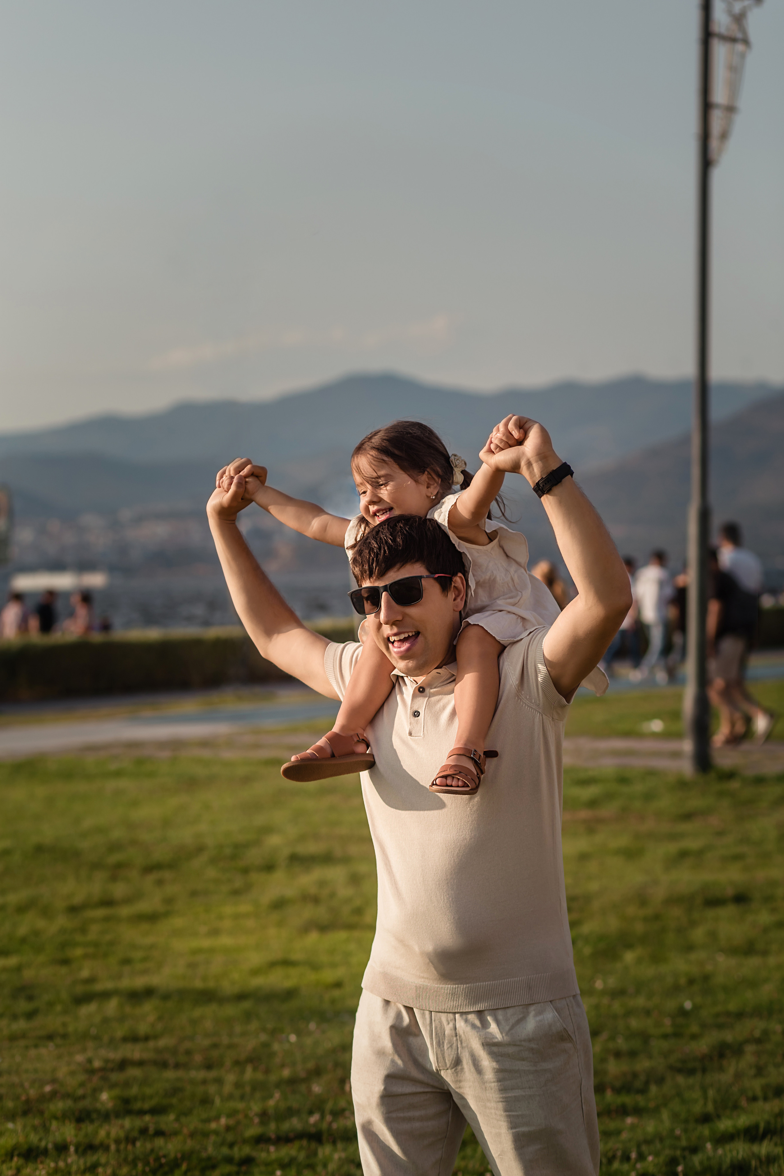 Family photoshooting ai izmir. Professional family and children’s photographer in Izmir Irina Eron