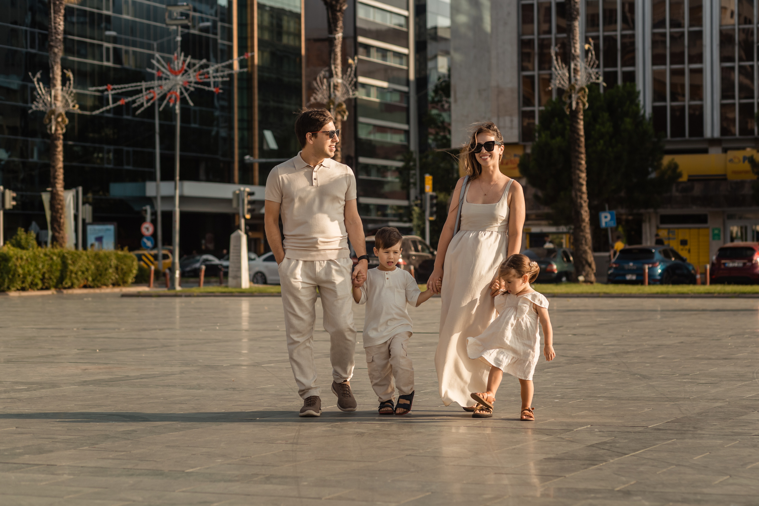 Family photoshooting ai izmir. Professional family and children’s photographer in Izmir Irina Eron