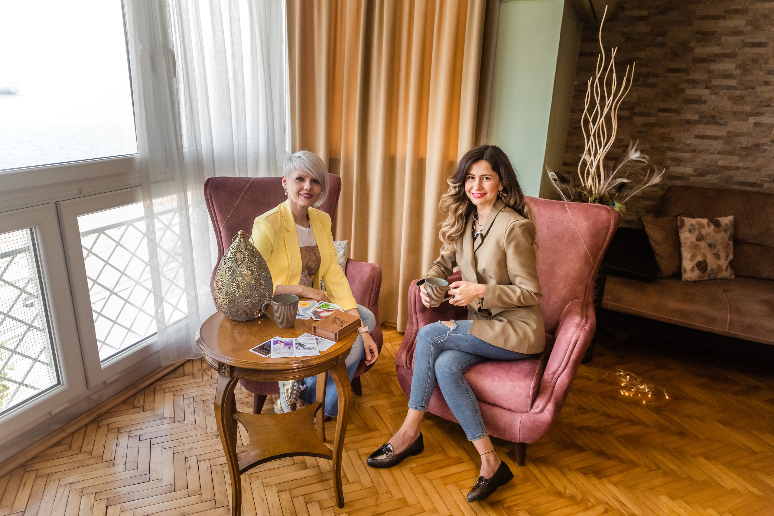 Content photo session for Irina and Hanife. Studio. Professional family and children’s photographer in Izmir Irina Eron