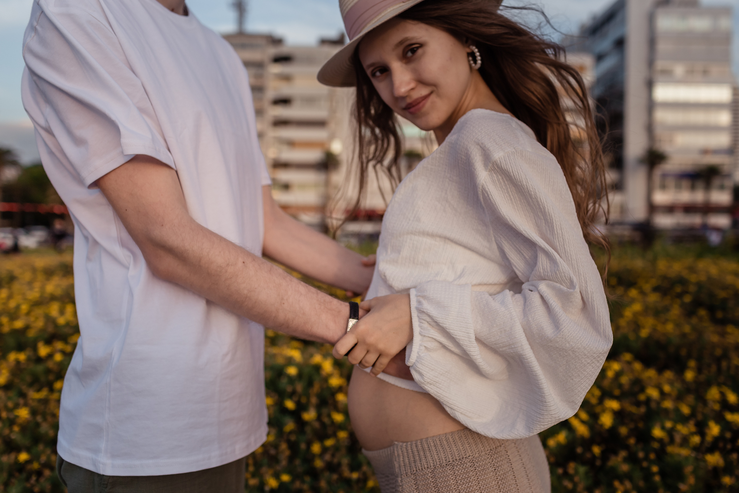 Magical waiting time for baby. Professional family and children’s photographer in Izmir Irina Eron