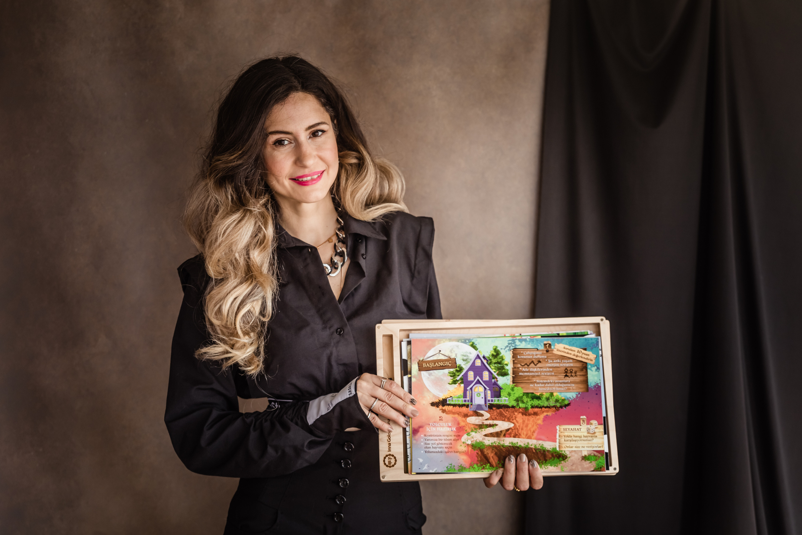 Content photo session for Irina and Hanife. Studio. Professional family and children’s photographer in Izmir Irina Eron