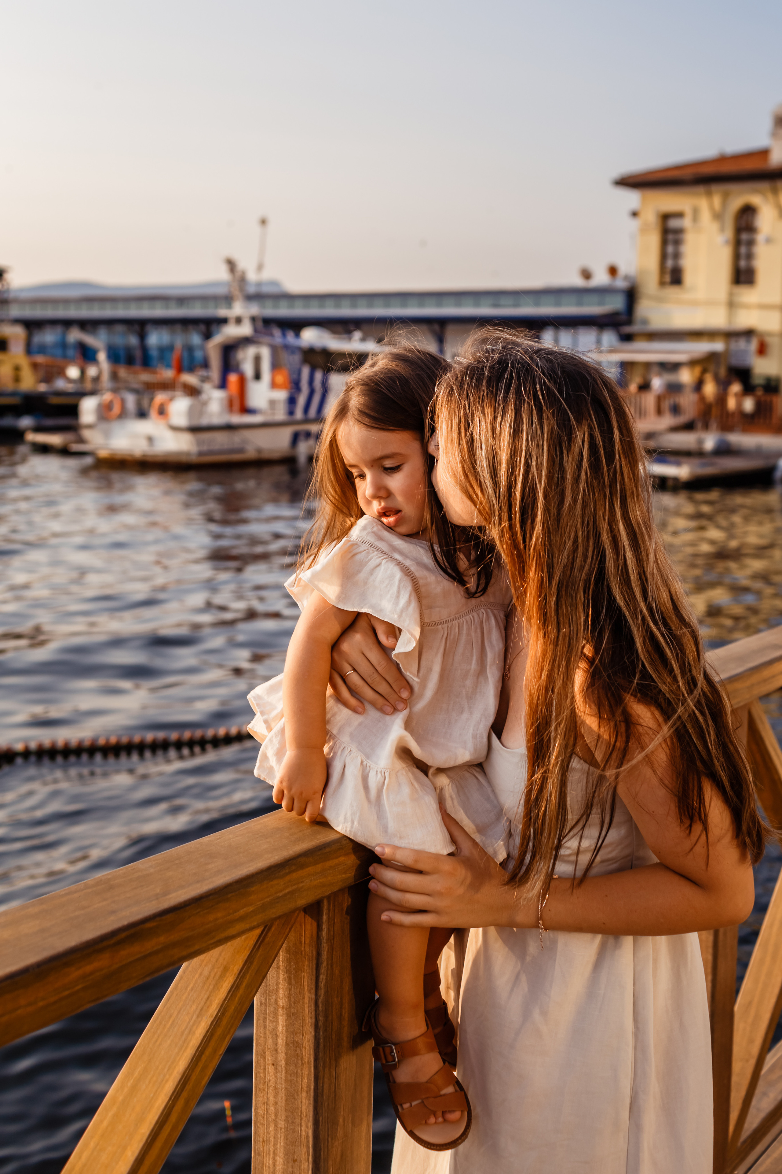 Family photoshooting ai izmir. Professional family and children’s photographer in Izmir Irina Eron