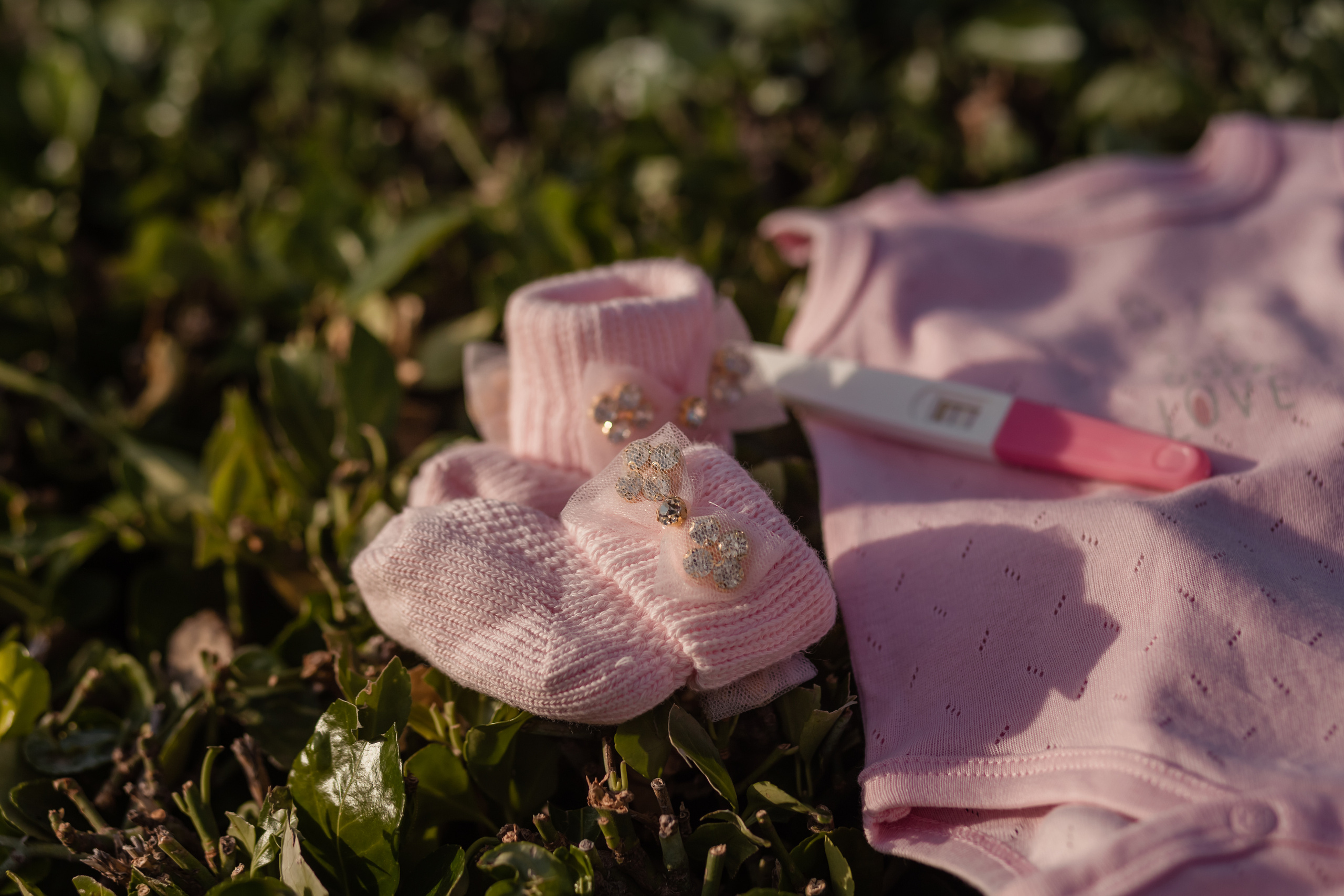 Magical waiting time for baby. Professional family and children’s photographer in Izmir Irina Eron