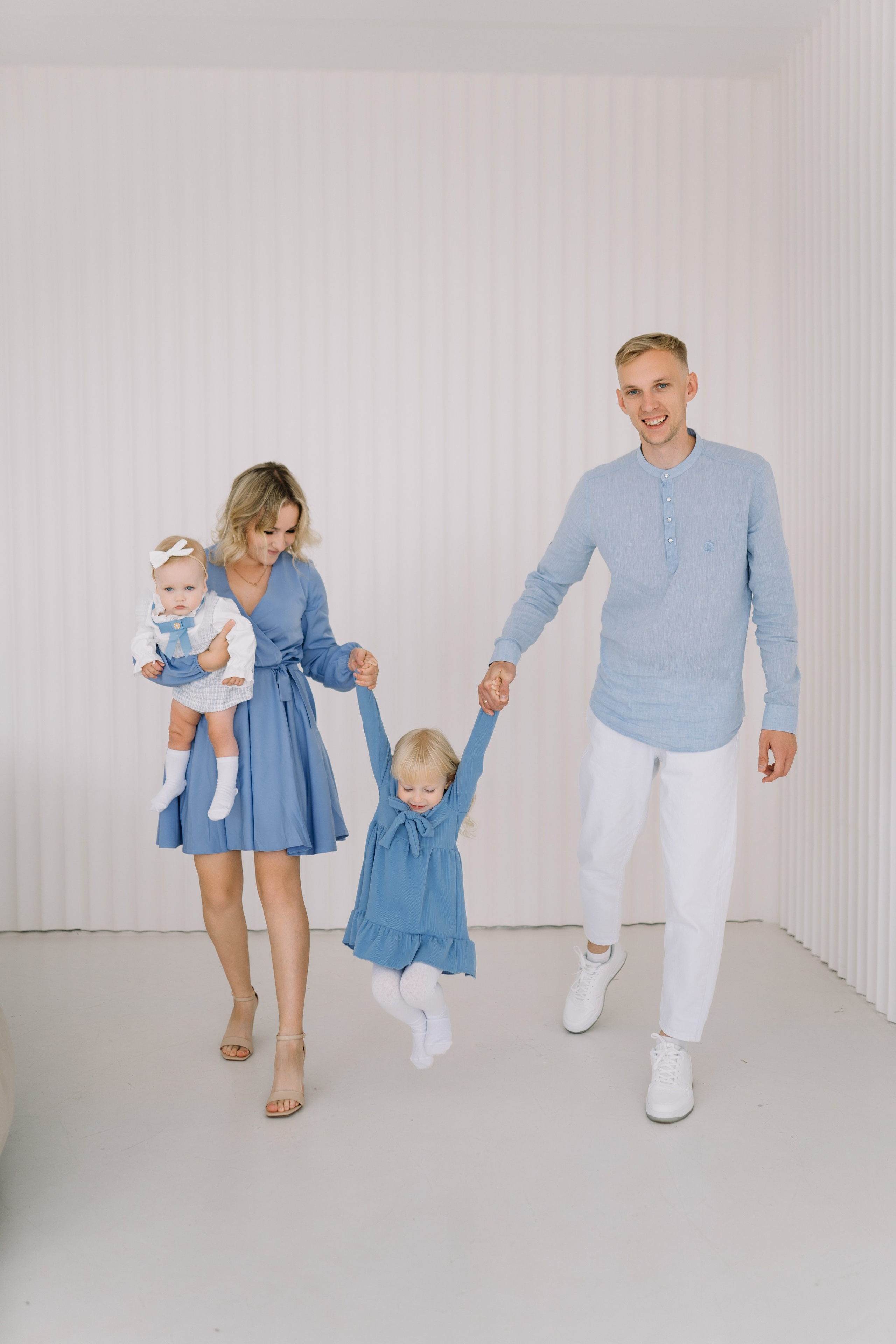 Николь 1 годик