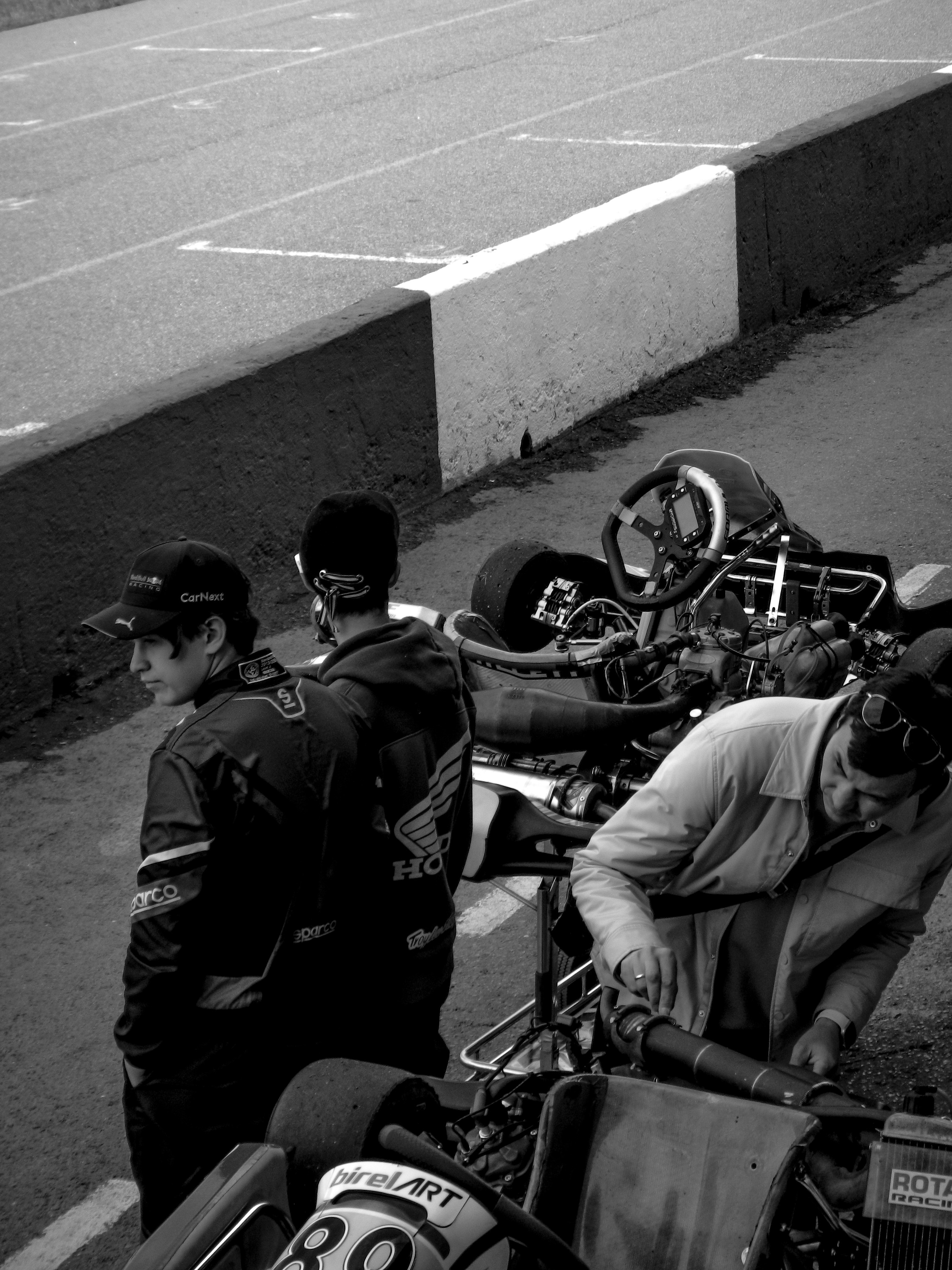 Kart. Даниил Шевалье — профессиональная фото и видеосъёмка в Москве | Продюсер креативных проектов