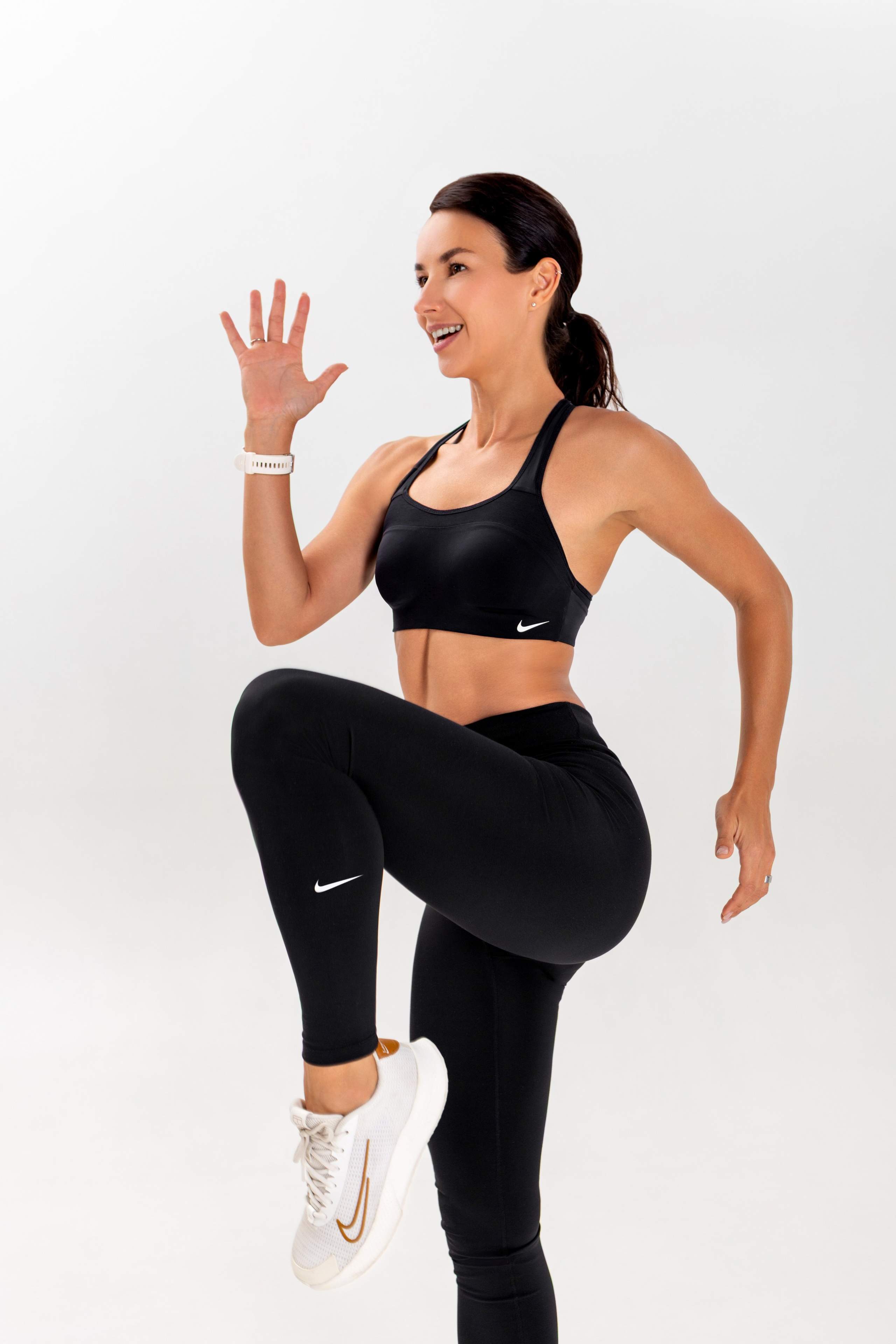 Фотосессия  тренера для контента, девушка тренер портрет