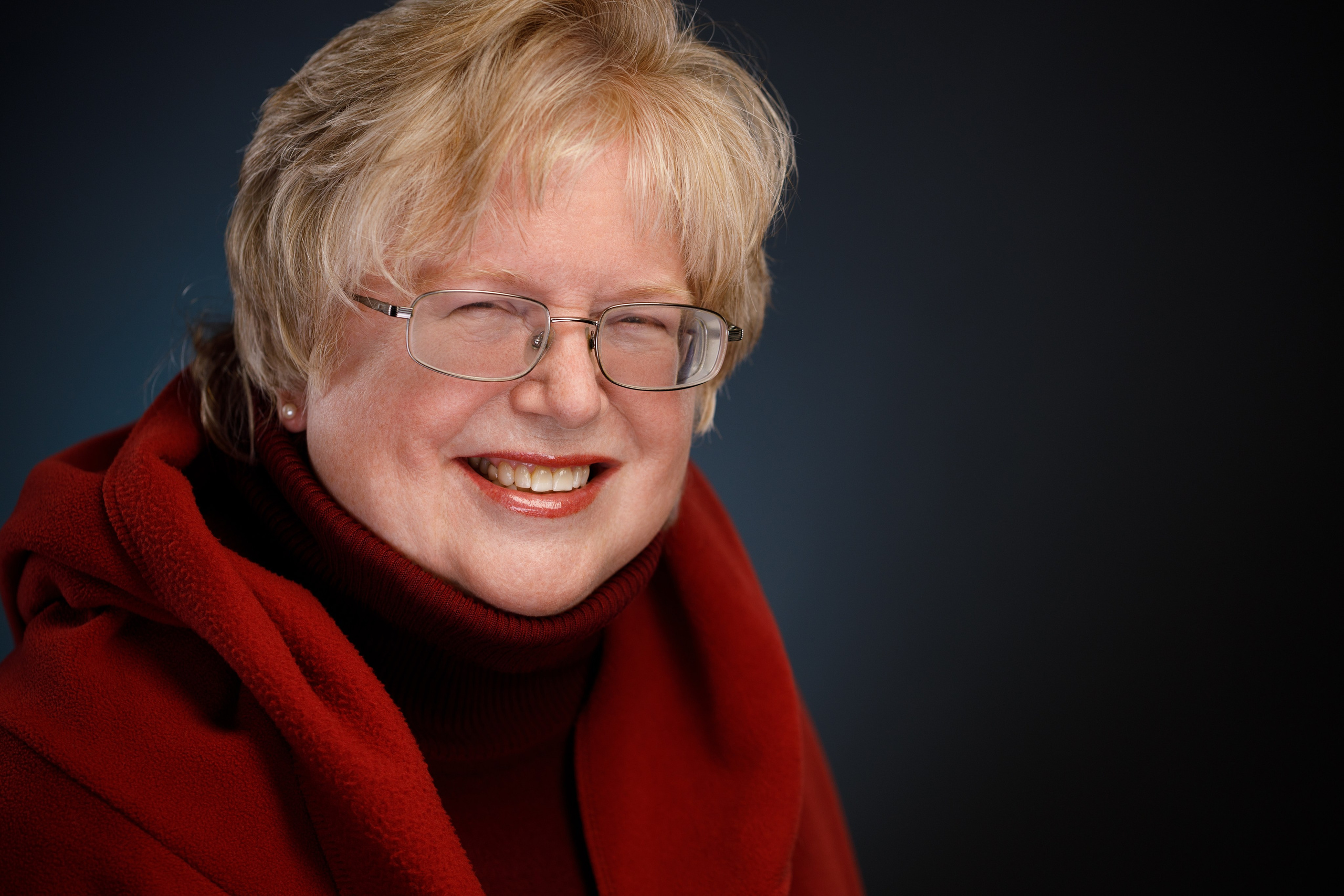 Headshot session for a writer. Headshot & portrait photographer Alexei Shendrick