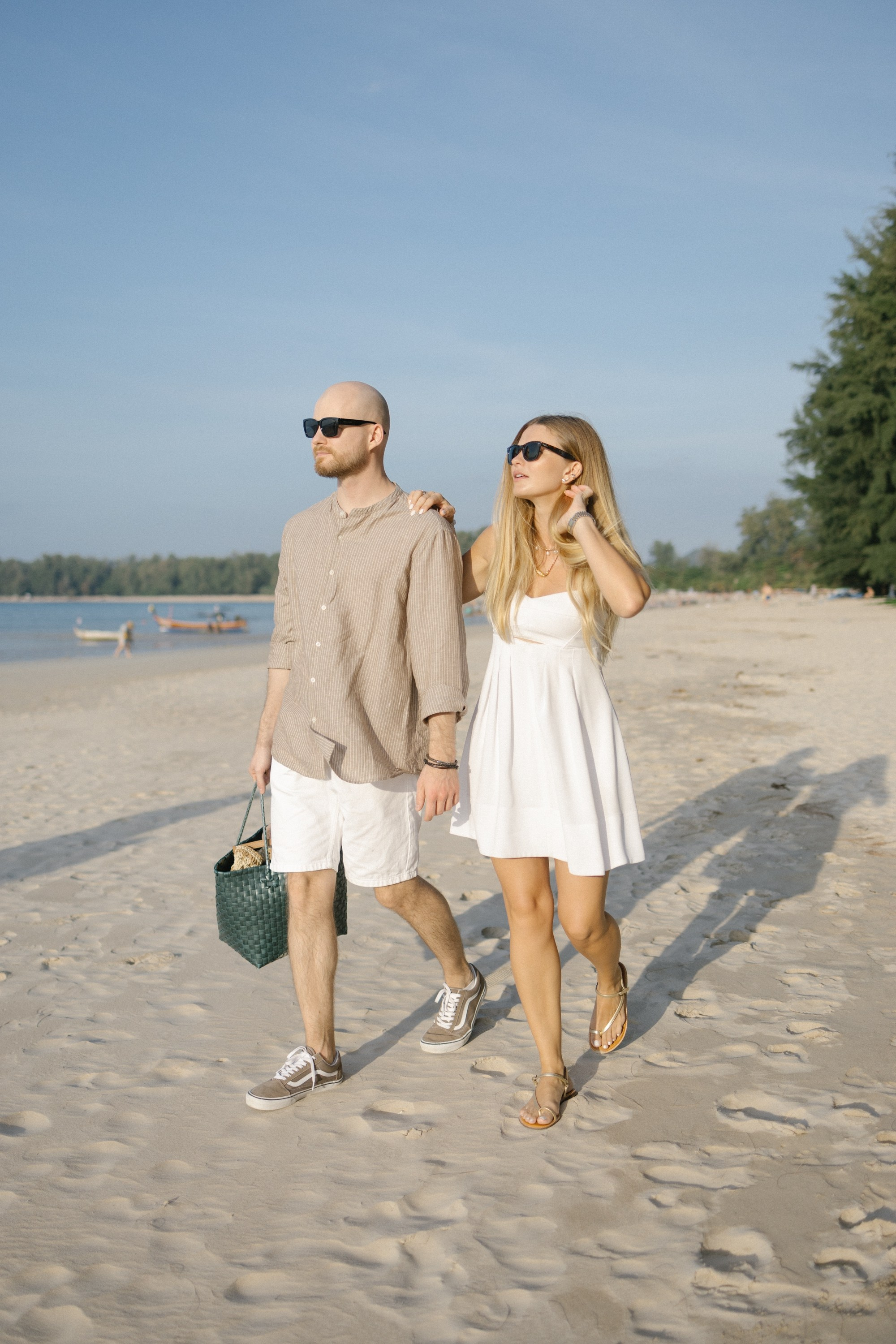 Family photoshoot in Phuket, Thailand. Fedor Lemeshko — Destination Wedding and Family Lifestyle photographer