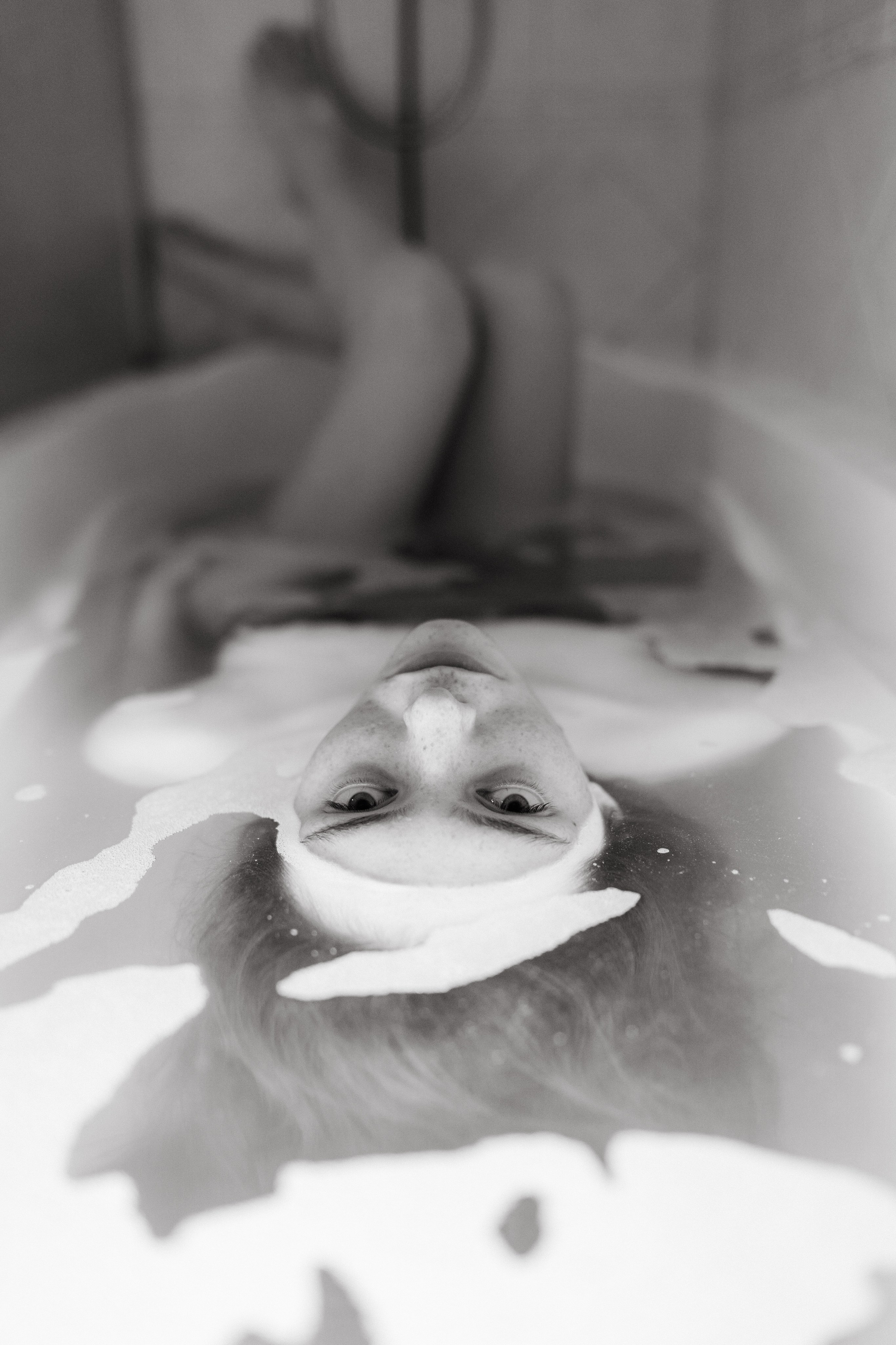 Софья в ванной. Чувственный фотограф в Санкт-Петербурге Пятнова Ксения