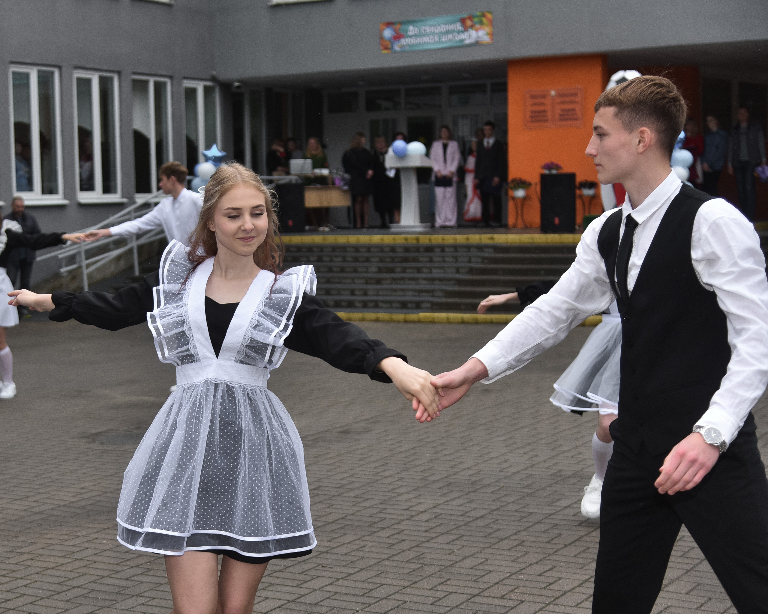 Последний звонок 🔔. Фотограф Олег Юршевич Солигорск Минск