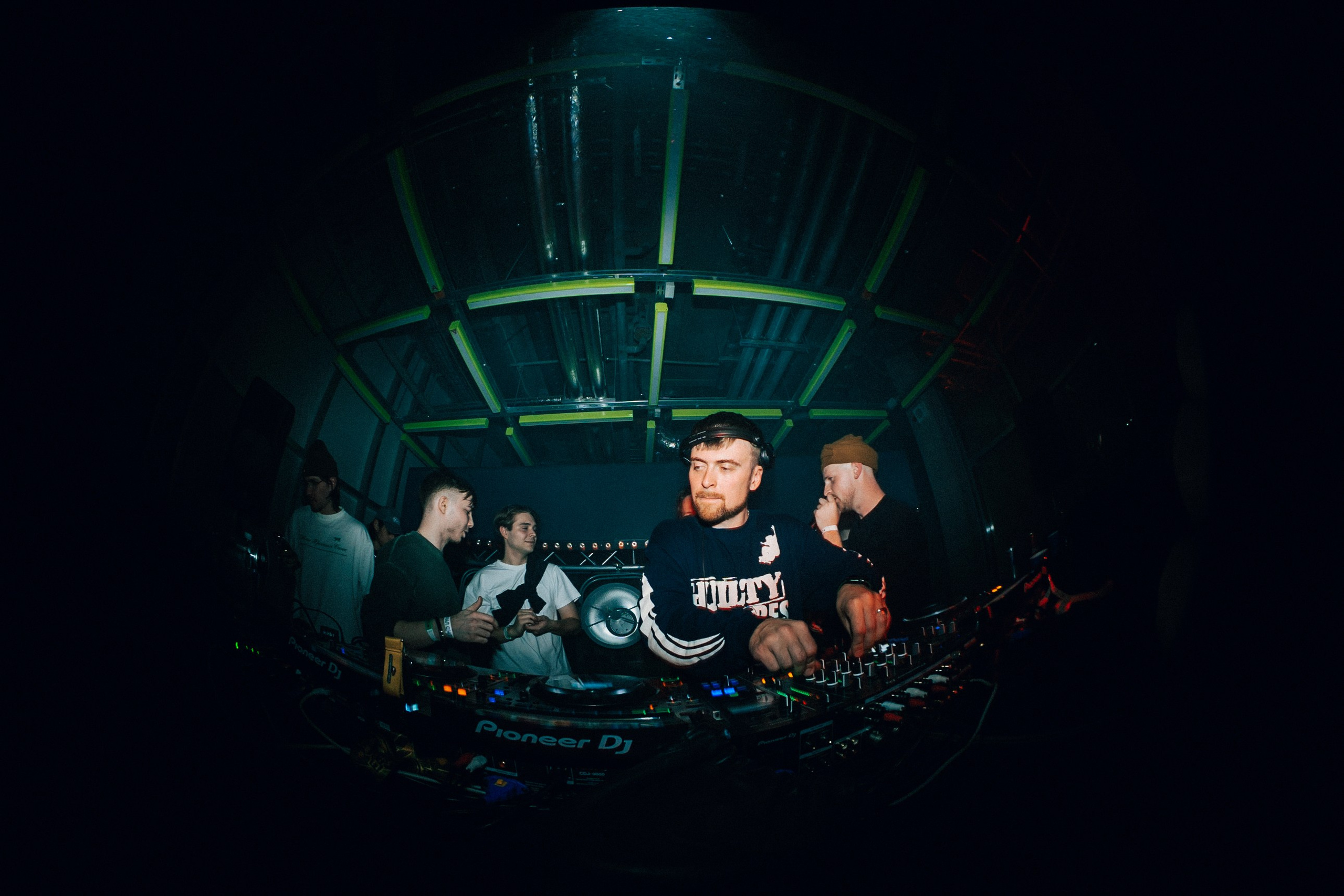 Ночная смена. Главная