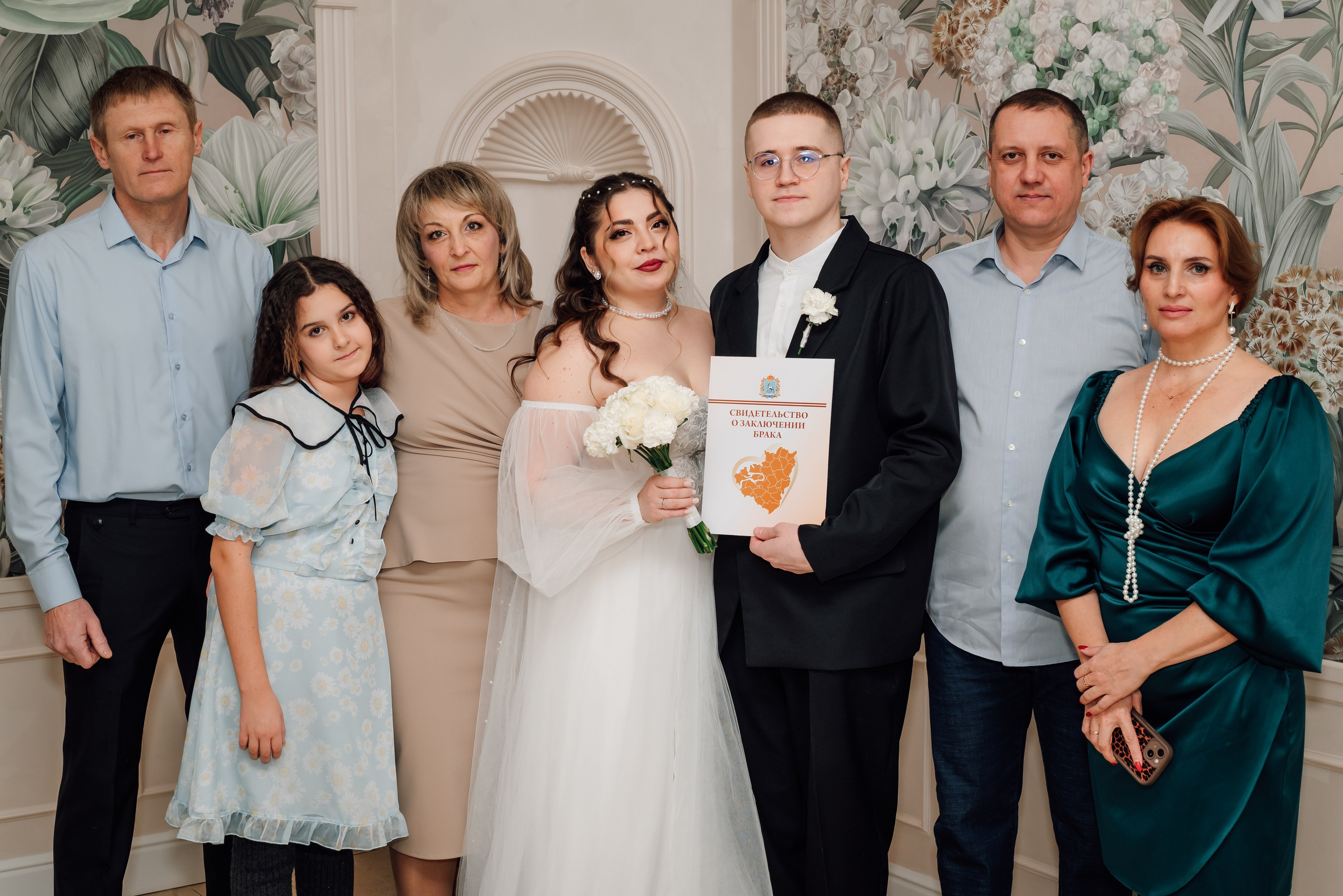 Свадьбы: ЗАГС. Фотограф Вероника Чермных