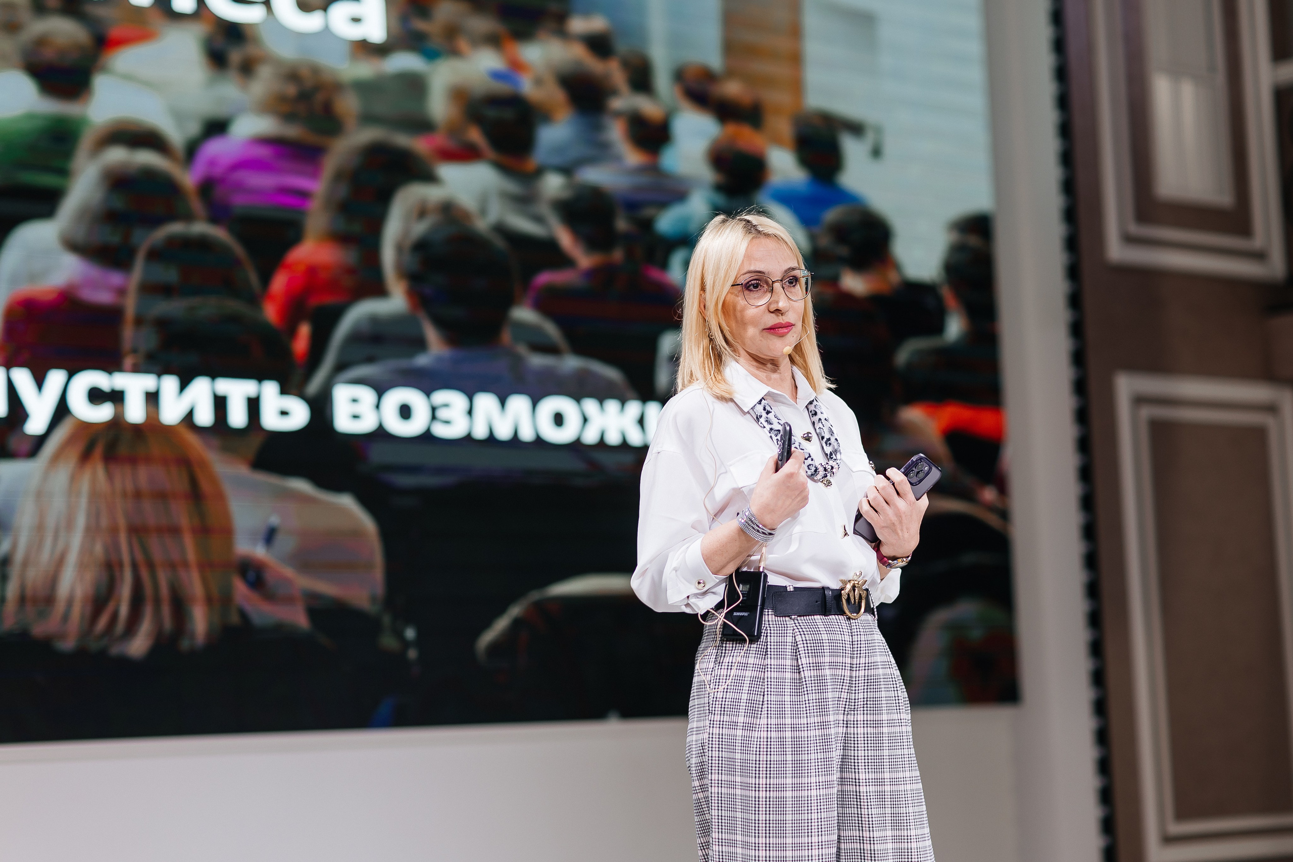 Фотосъёмка выставки/конференции. Репортажный фотограф в Краснодаре Лагута Надежда