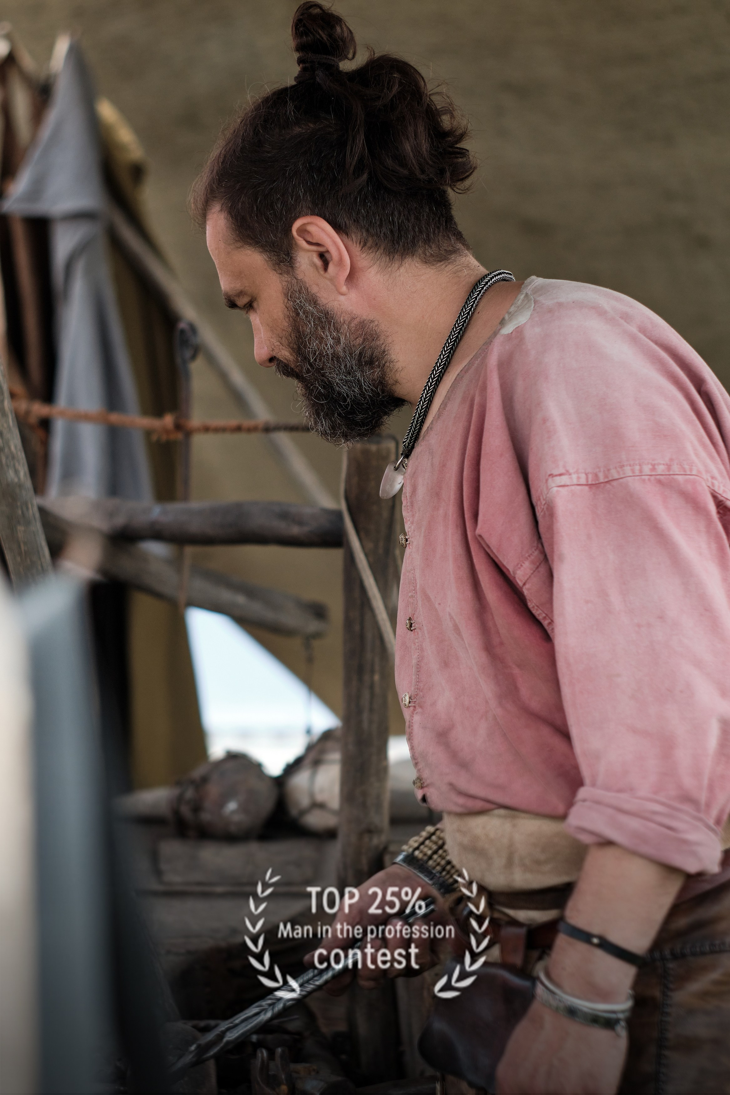 Фото тематического конкурса 35 awards  Мужчина в профессии фотограф Колышева Виктория