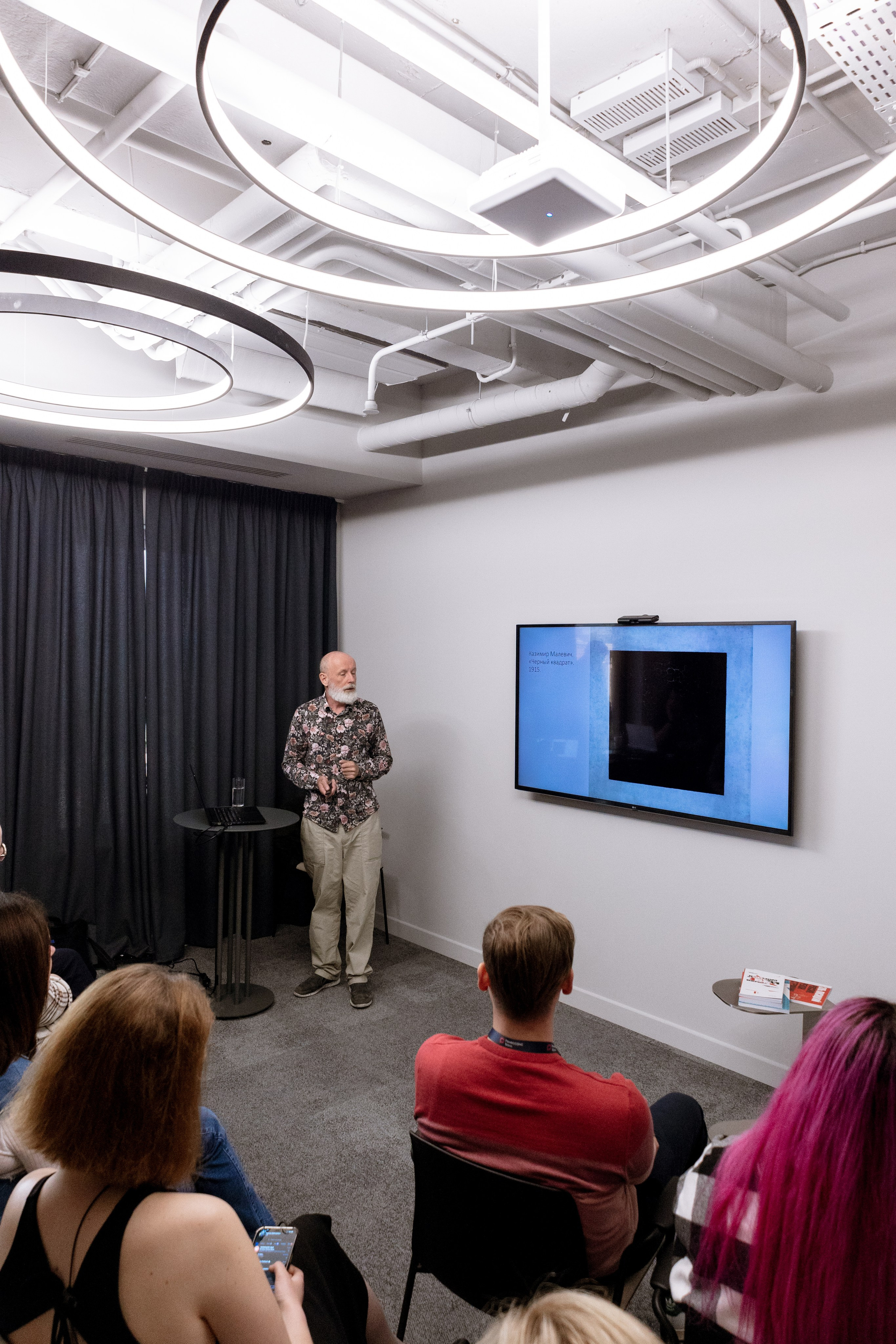 Ренессанс Банк х HSE Art Gallery открытие выставки. Коммерческий фотограф Ксения Есина