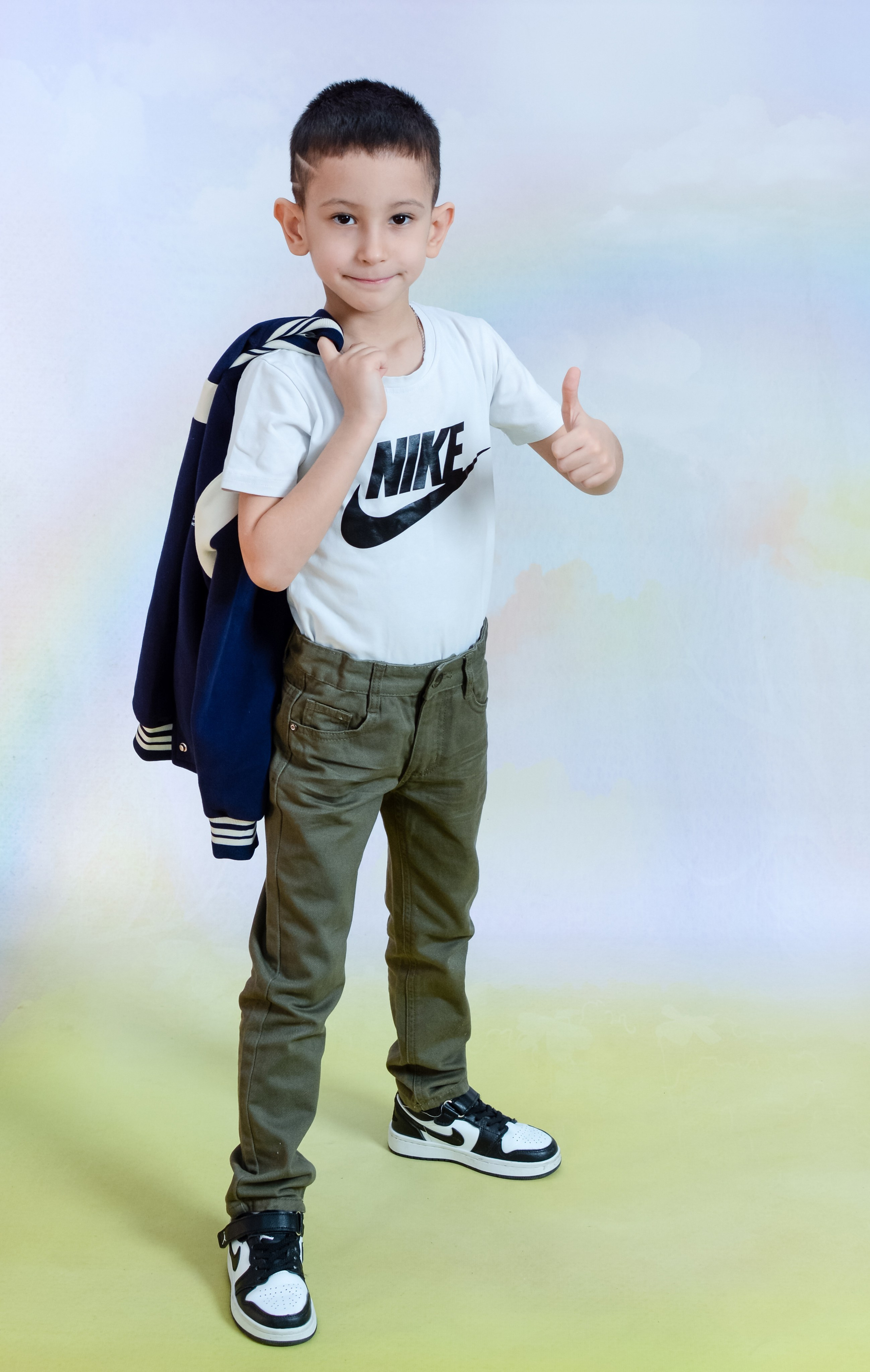 Студийная фотосессия для выпускного альбома. Вячеслав Скрипник Фотограф Краснодар