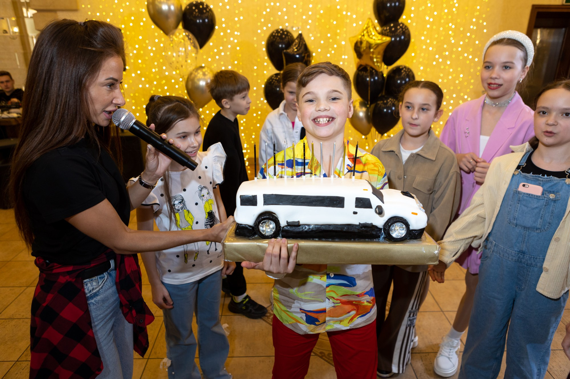 День Рождения в ресторане Дача. Фотограф в Оренбурге. Профессиональный фотограф