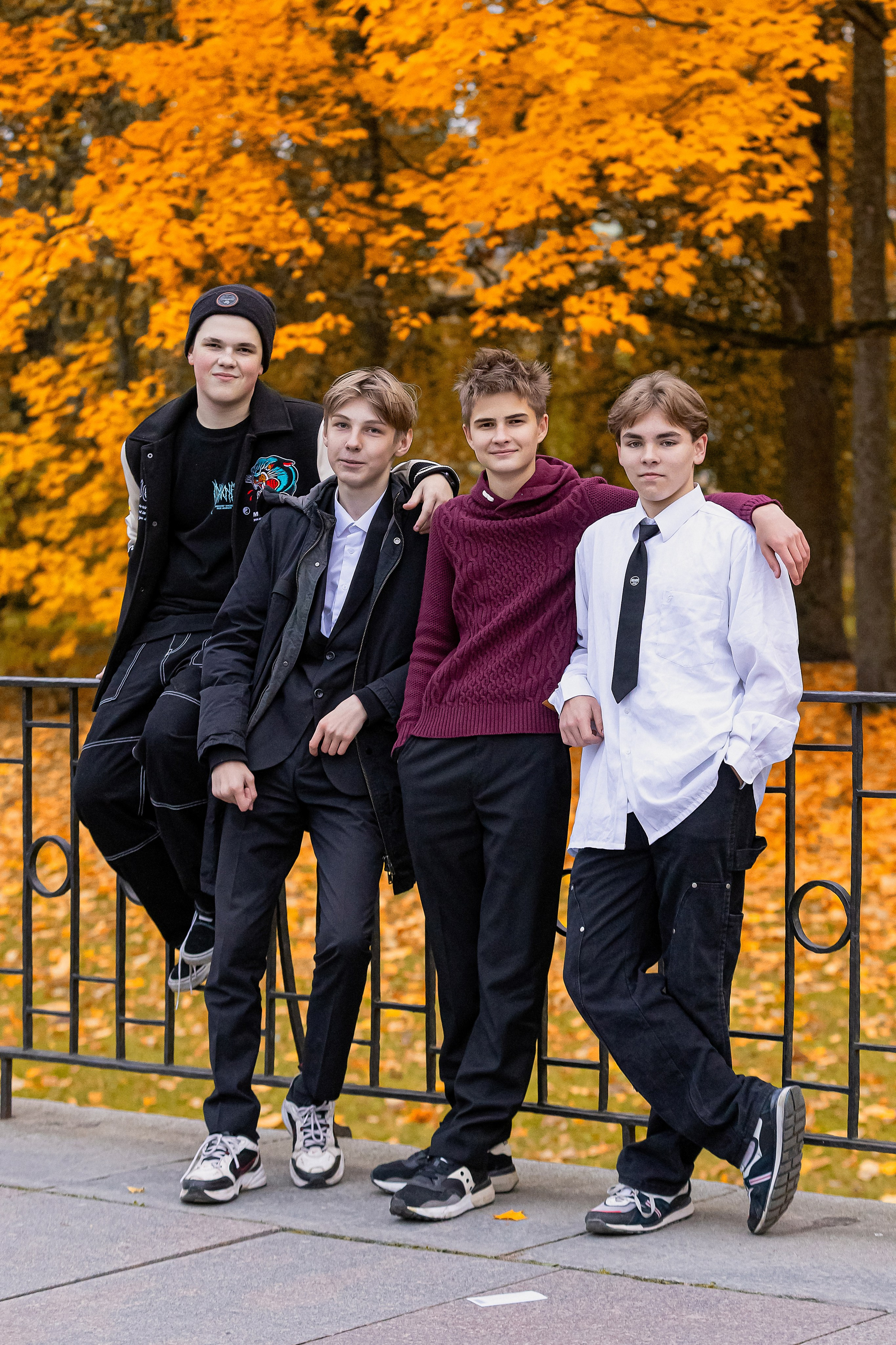 Осень. Старшая школа. Свадебный, семейный, детский фотограф в Санкт-Петербурге