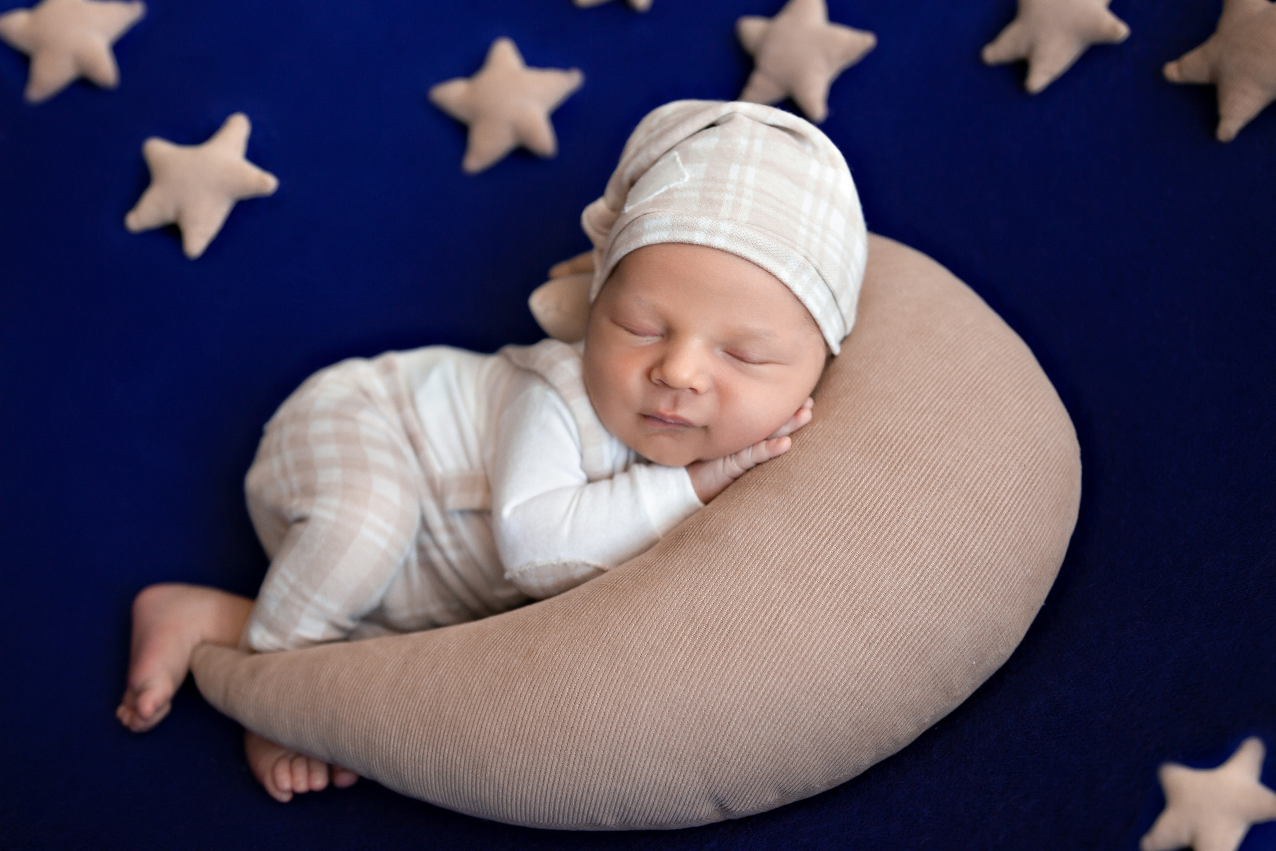 Лев, 8дн. Фотограф беременности и ньюборн в Ростове-на-Дону