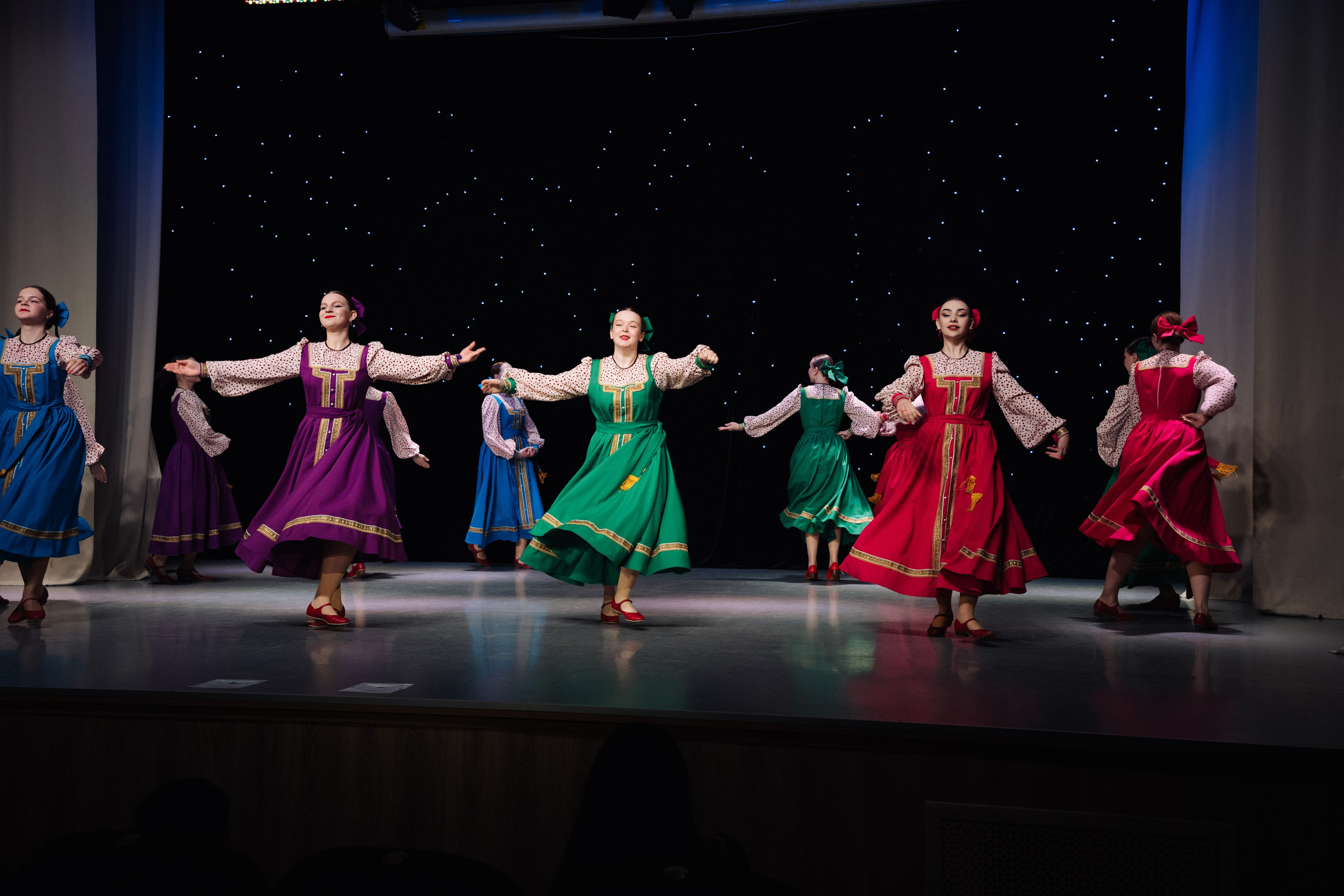 Благотворительный концерт в помощь Артему Сардаряну. Фотограф Артем Севостьянов. Профессиональная фотосъемка в Ногинске, Москве, Московской области и за границей