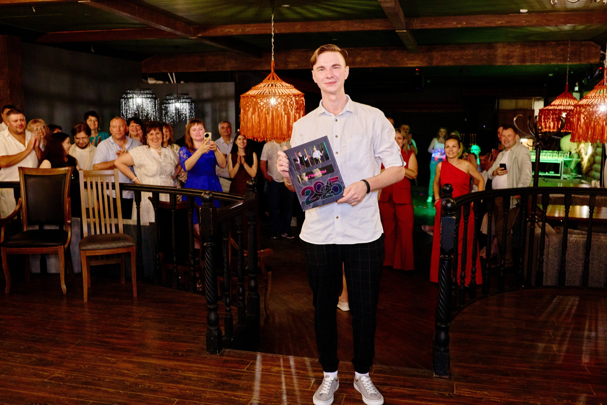 Выпускной 35 Сош. Фотограф Выпускные альбомы Таганрог Сергей Коробченко