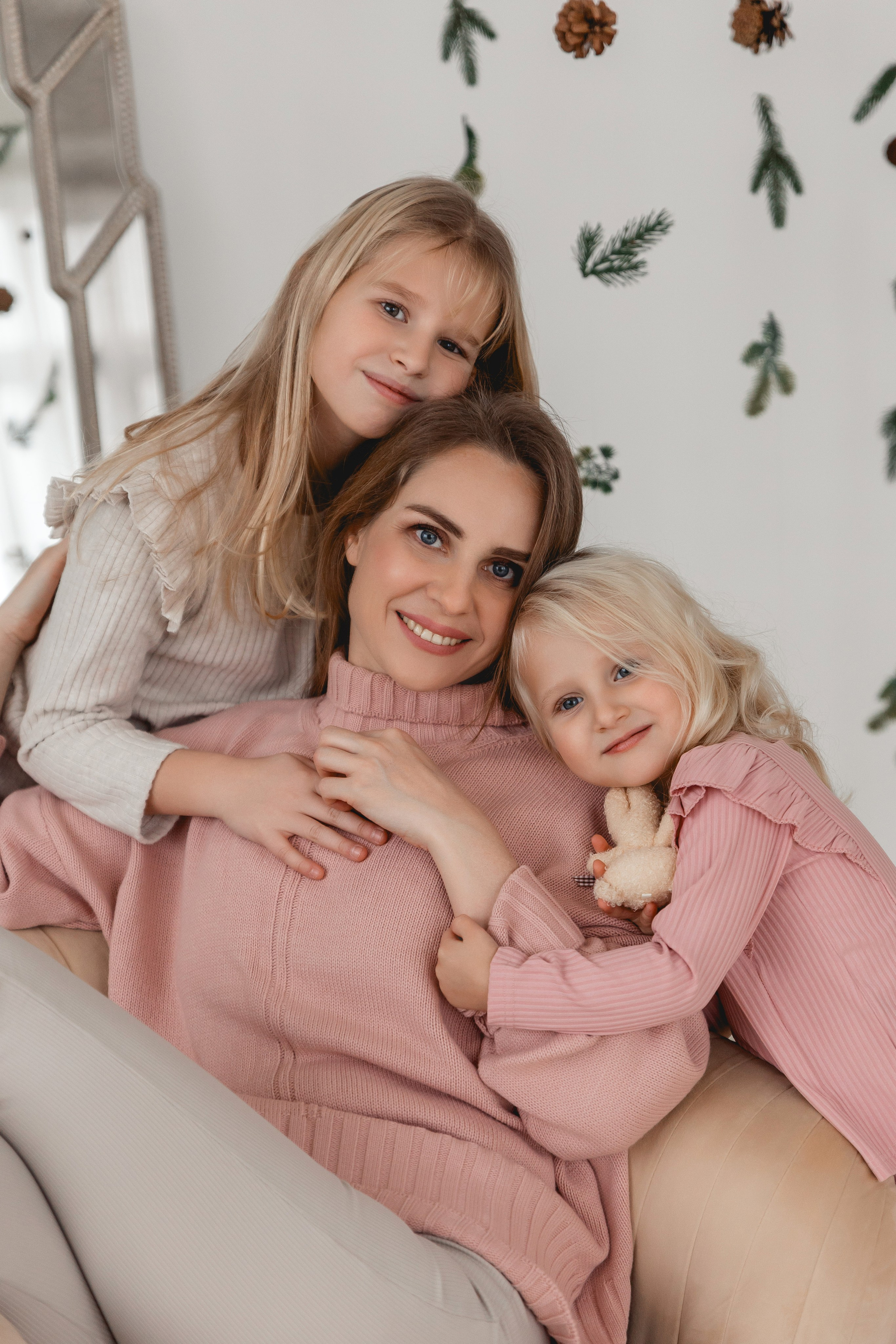 Олеся, Полина и Лера. Главная