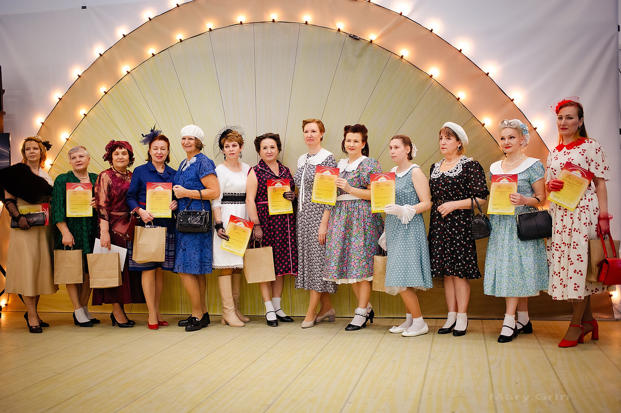 Показ моды 40х лет. Православная ярмарка 2025. Детский и семейный фотограф, фотограф мероприятий Нижний Новгород