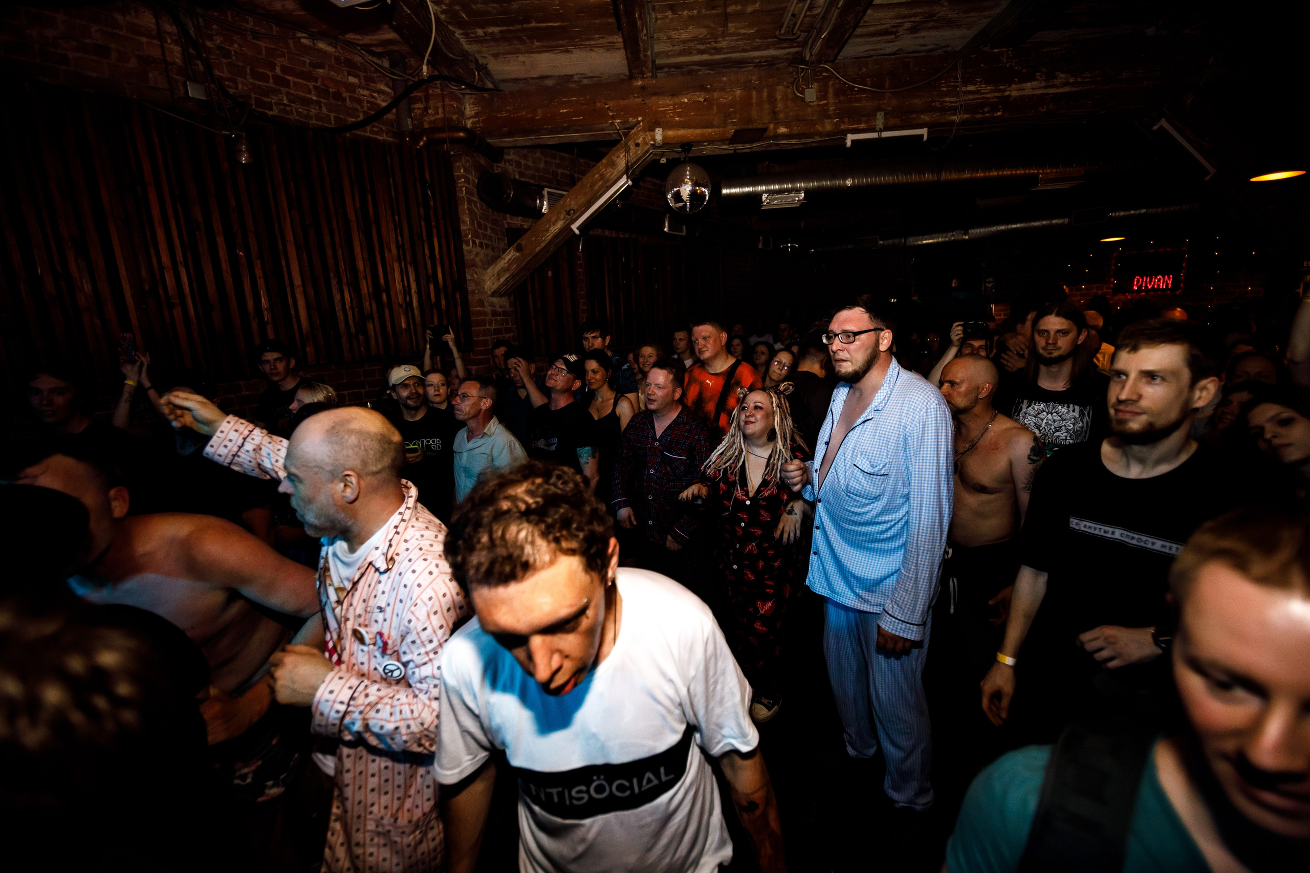 РАДИОПОМЕХИ. Фотограф Елена Богачева (lenalena_na_na_na)