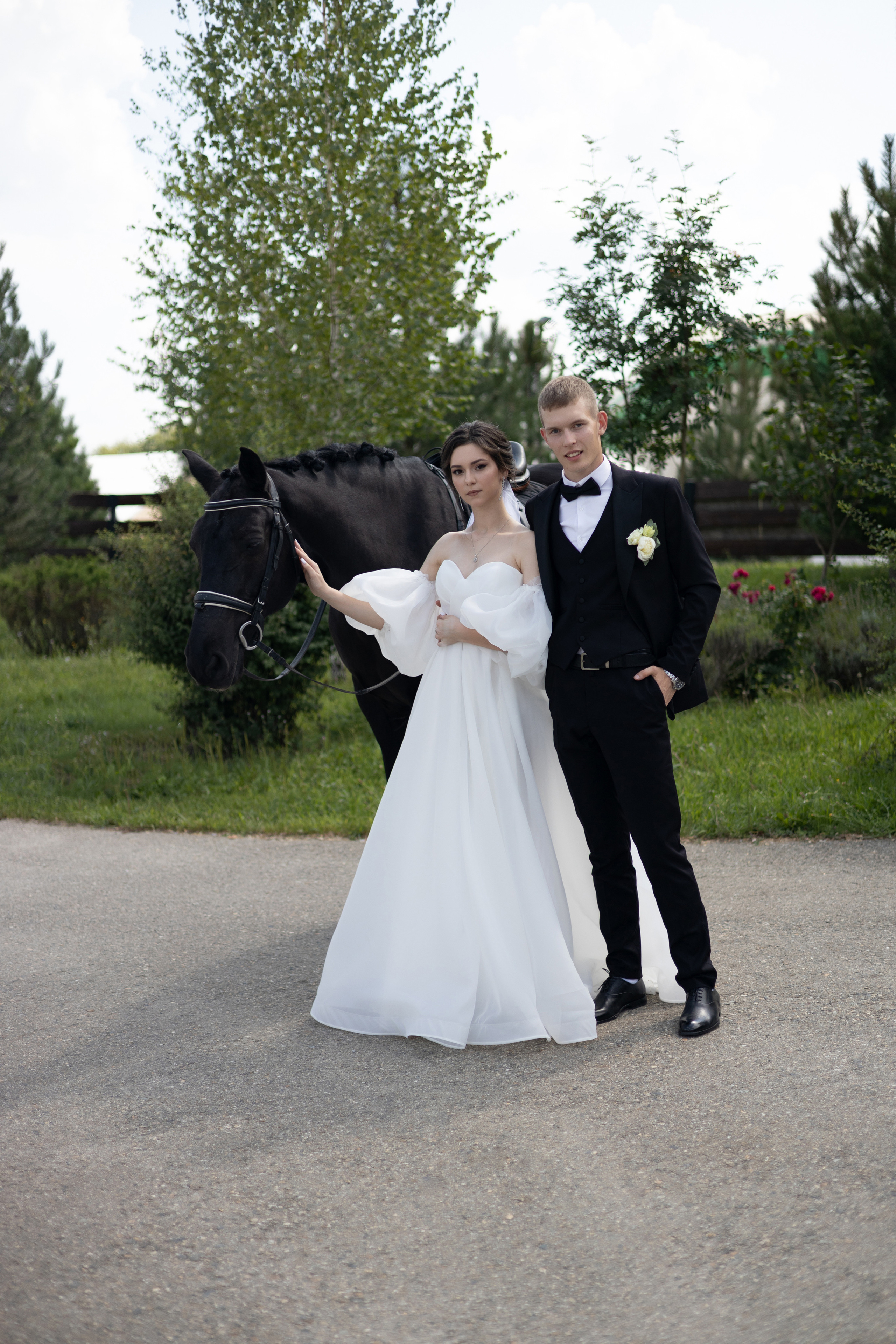 Максим и Каролина. Видеосьемка, фотосьемка свадеб, юбилеев, утренников в Краснодарском кр