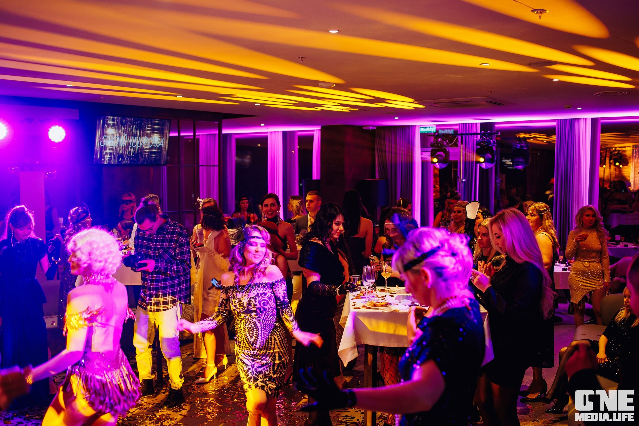 Вечеринка в стиле GATSBY. One Media Life: фоторепортажи, фотоотчеты с мероприятий и заведений