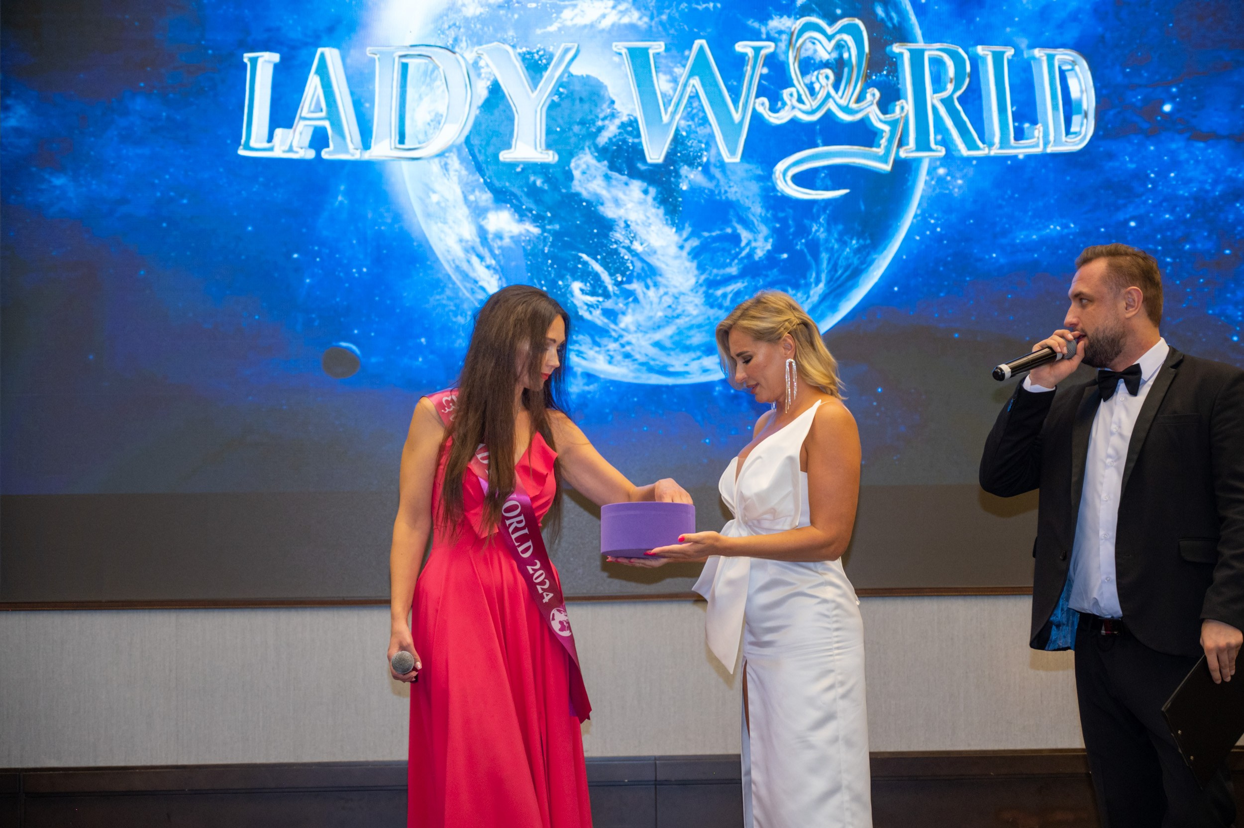 Церемония открытия Конкурса красоты «LADY WORLD» 2024. Фотографирую счастливых людей в Сочи