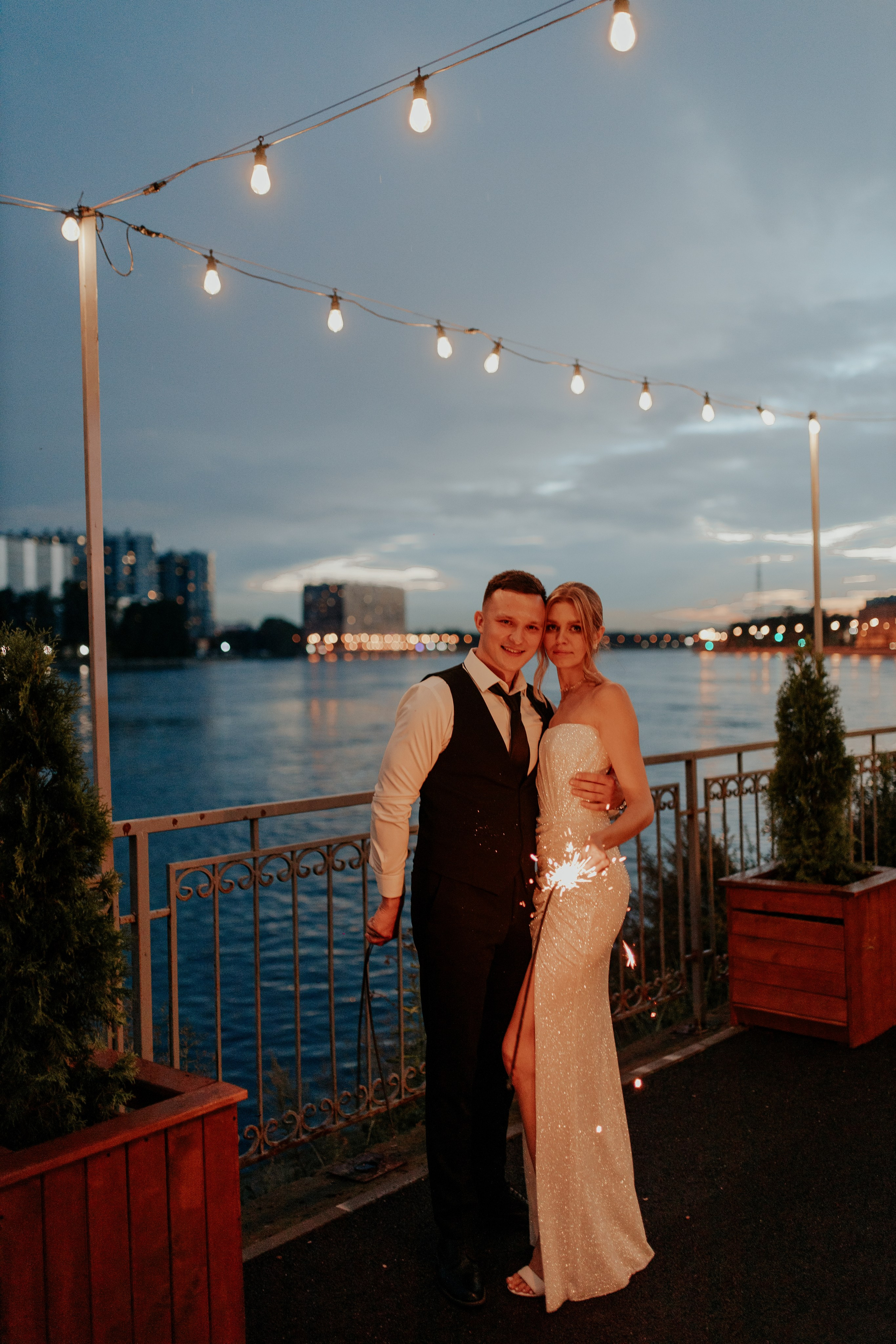 Свадебный банкет в Санкт-Петербурге — Трогательная фотосессия с родными и лавстори. Фотограф в Санкт-Петербурге Лиза Семченкова