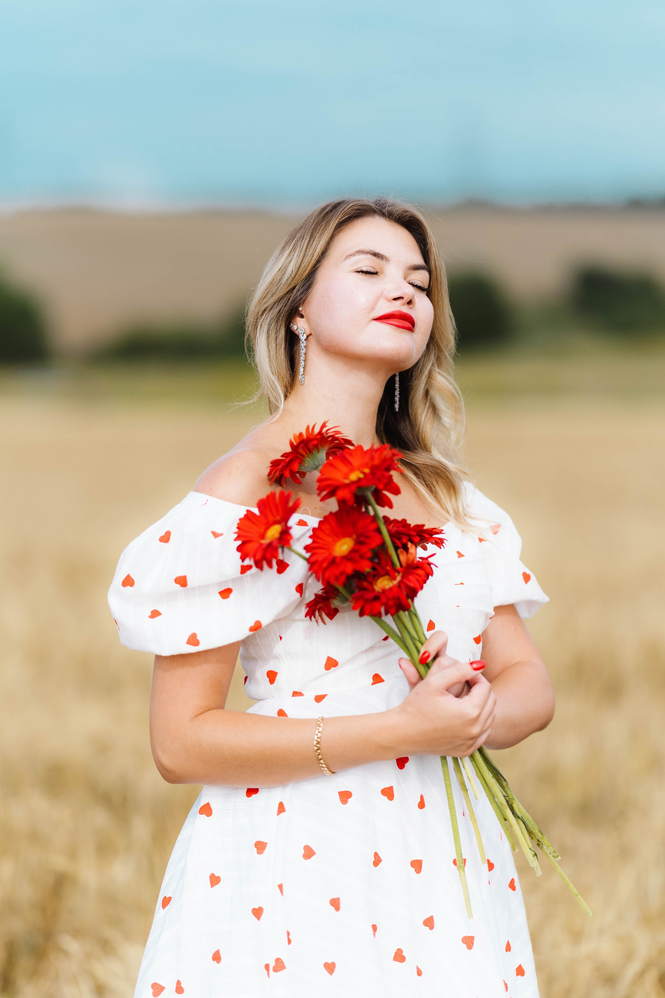 Елена, Сергиев Посад, пшеничное поле. Наталья Дукалова фотограф Щелково Королев Пушкино Москва Балашиха