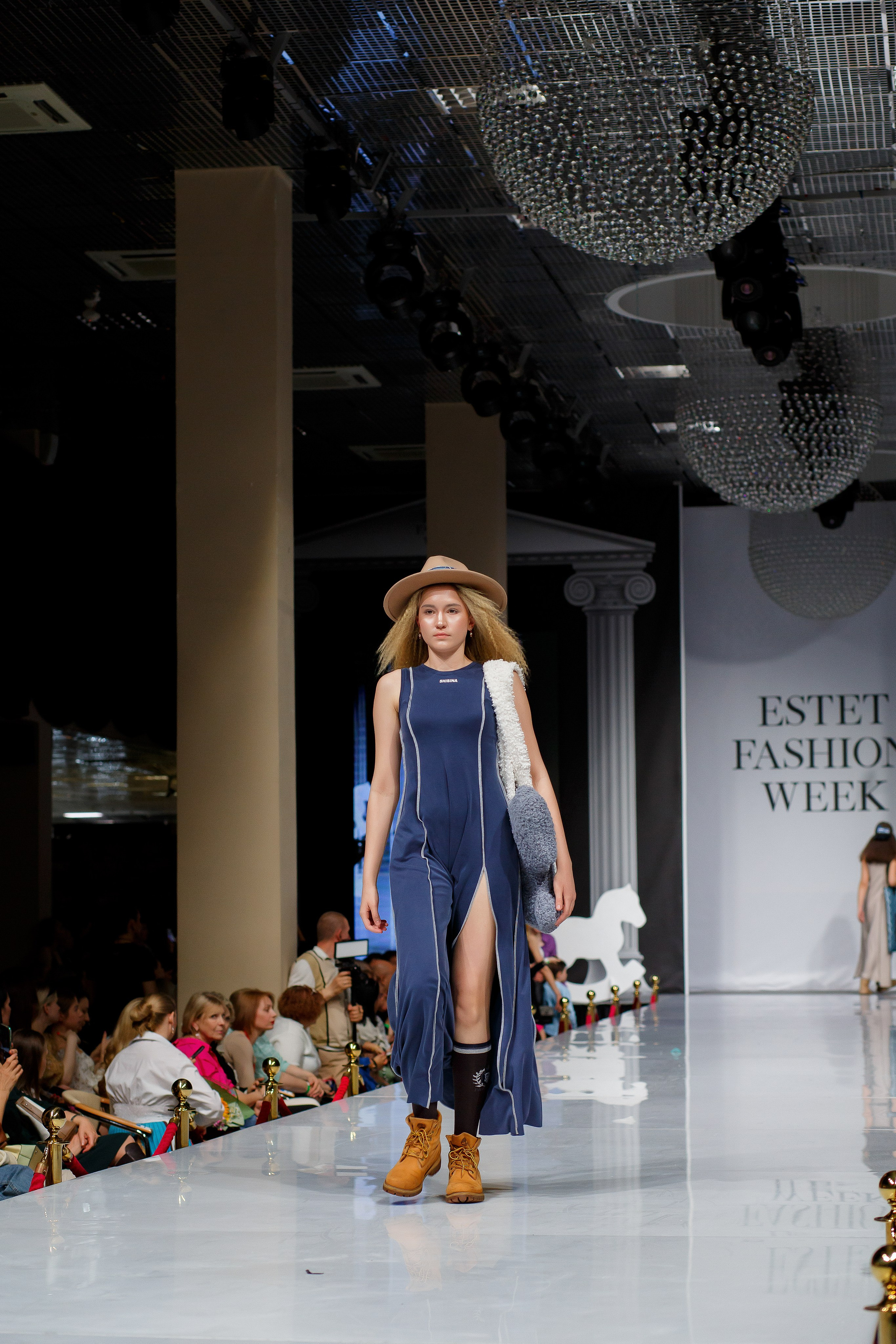 Показ дизайнера Надежды Шибиной на Estet Fashion Week. Фотограф в Подольске — Мария Бучнева