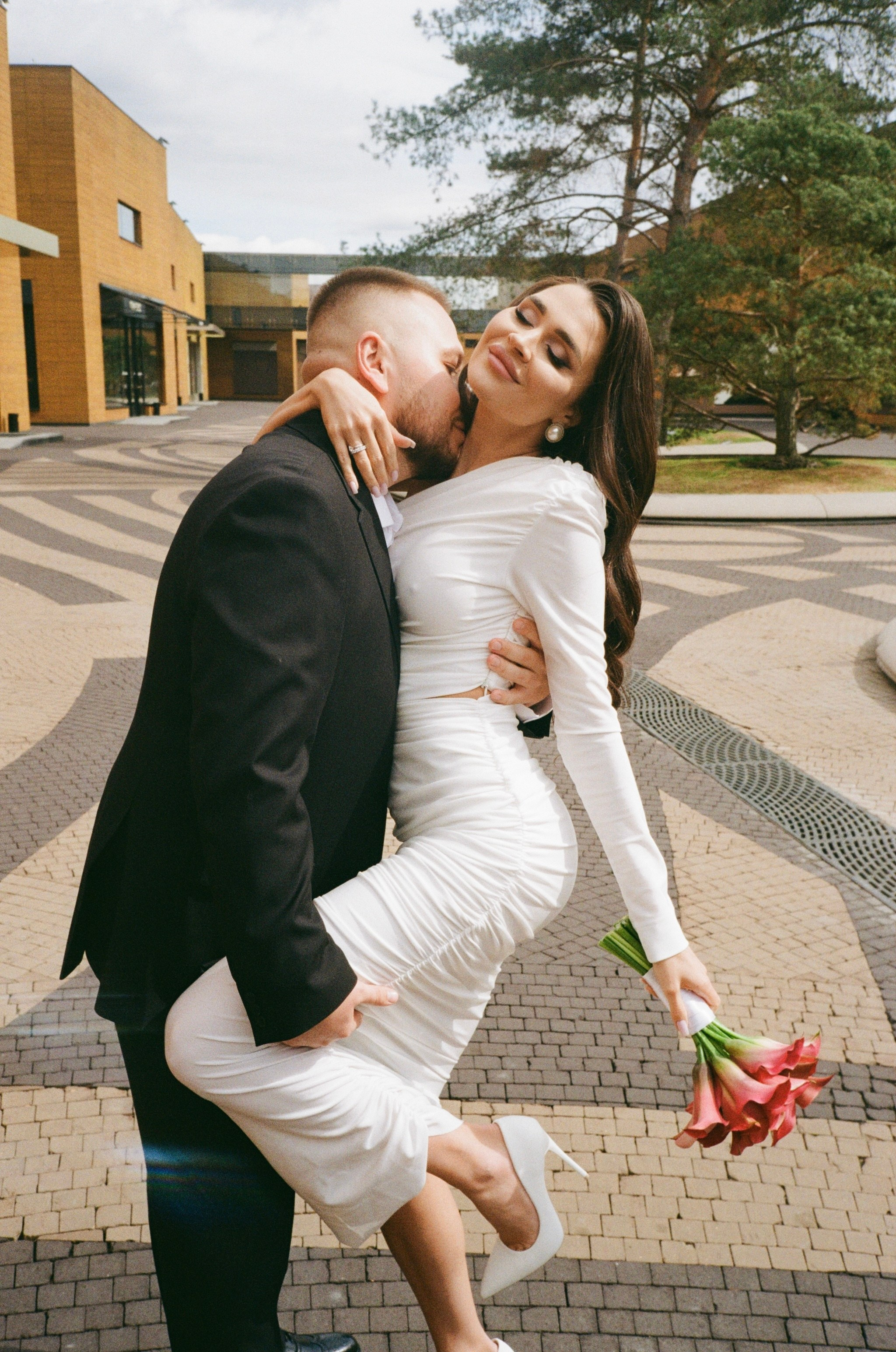 Лиза и Максим | плёнка. Свадебный фотограф в Москве Яна Деньгина