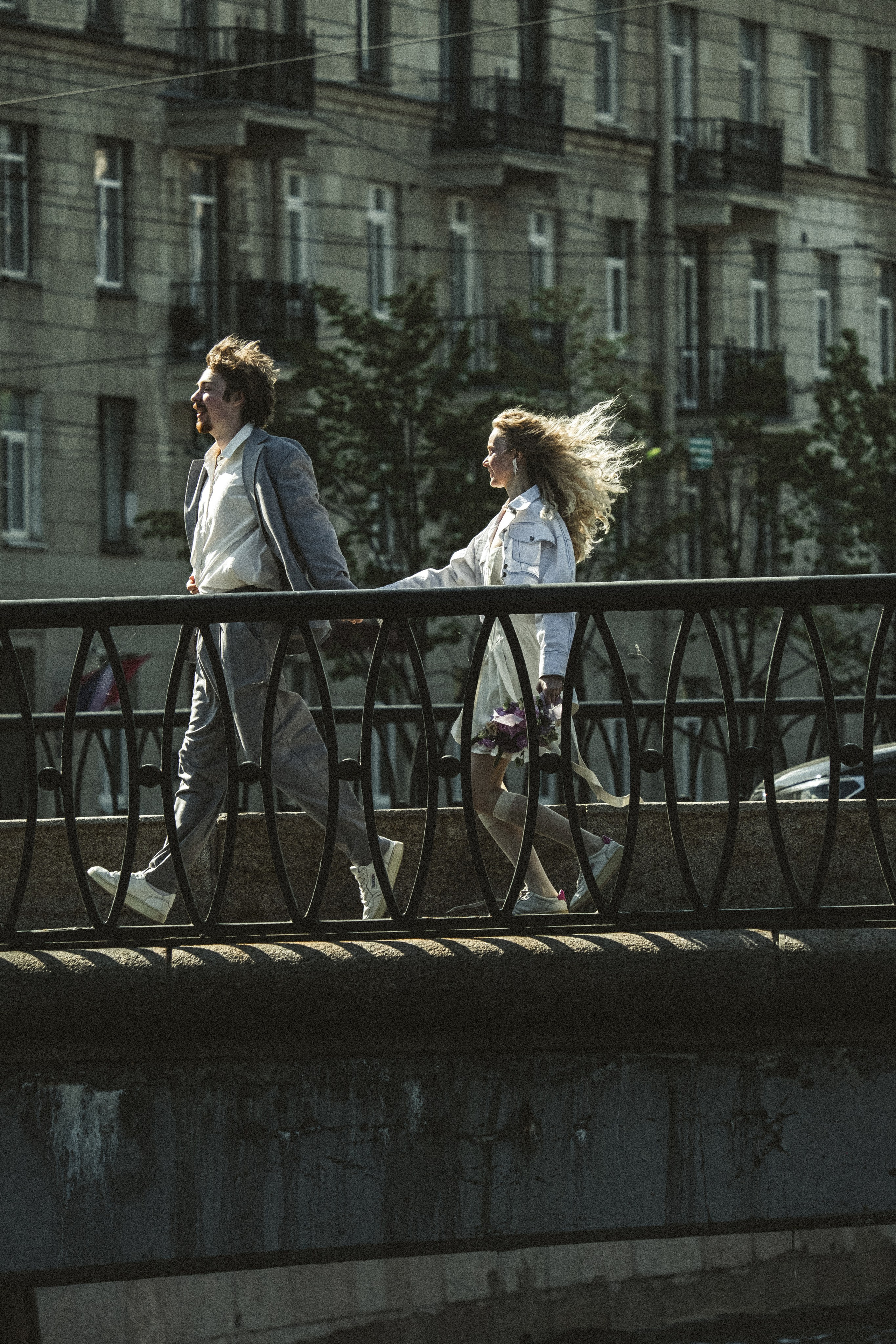 СВАДЕБНАЯ ПРОГУЛКА ПО ПЕТРОГРАДКЕ ВЕСНОЙ. СВАДЕБНАЯ ФОТОСЕССИИЯ НА ПЕТРОГРАДКЕ. Профессиональный фотограф, Санкт-Петербург — Виктория Богомолова