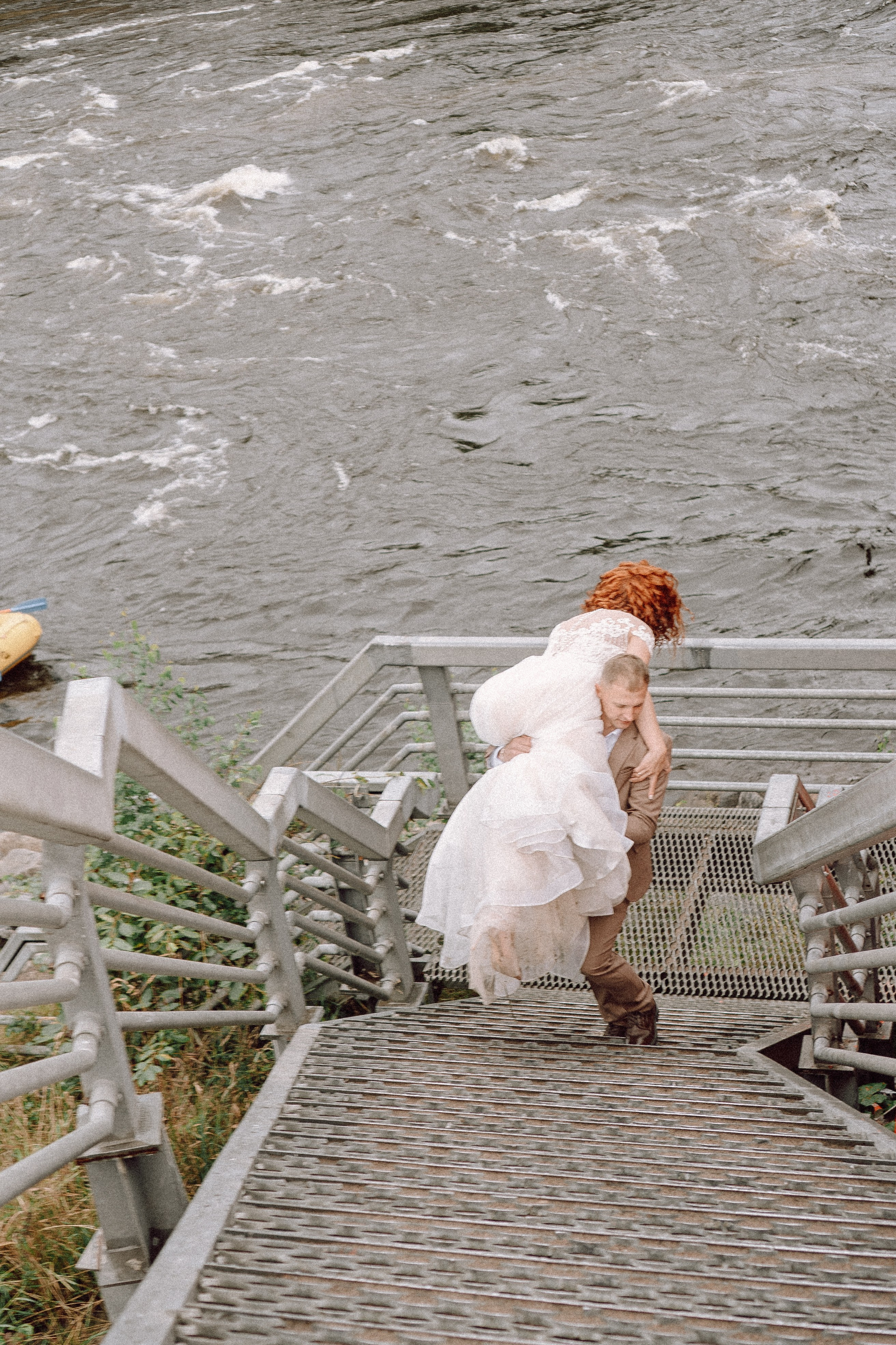 СВАДЕБНАЯ ФОТОСЕССИИЯ ПАРЫ В ГОРОДЕ ПРИОЗЕРСК В СОСНОВОМ ЛЕСУ И С ПИКАПОМ. Профессиональный фотограф, Санкт-Петербург — Виктория Богомолова