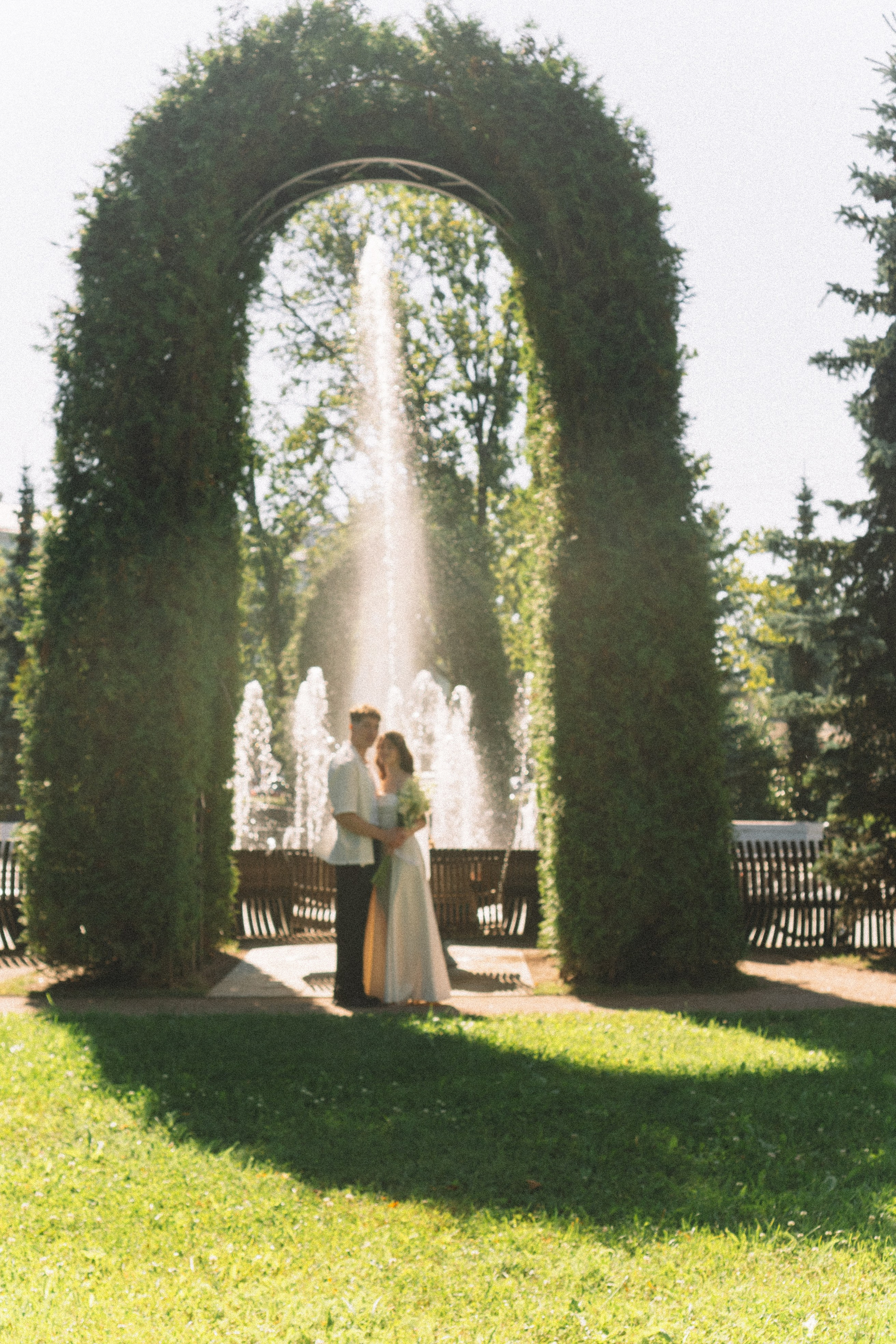 СВАДЕБНАЯ СЬЕМКА В ПЕТЕРГОФЕ И СЬЕМКА РЕПОРТАЖА В ЗАГСЕ ПЕТЕРГОФА. Профессиональный фотограф, Санкт-Петербург — Виктория Богомолова