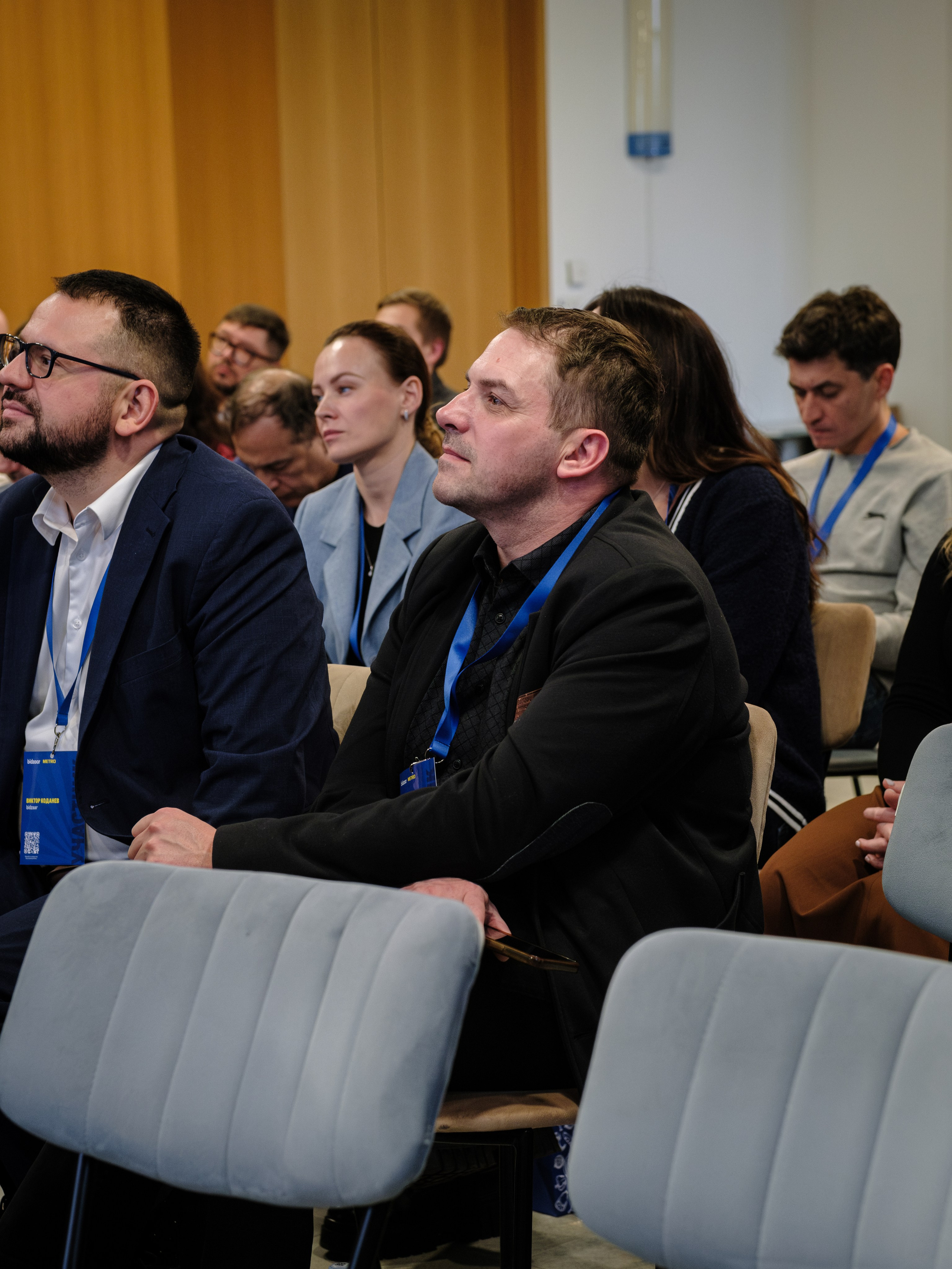 METRO. Репортажный и портретный фотограф в Москве Илья Спиридонов