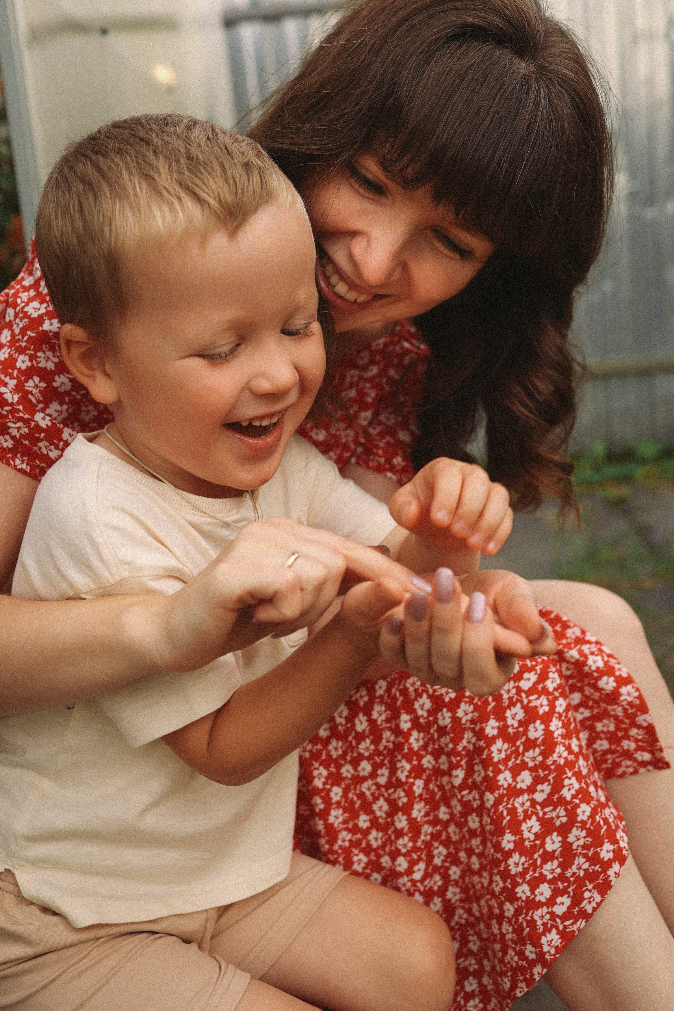 Помидорки Света и Мишенька. Фотограф Владимир Москва
