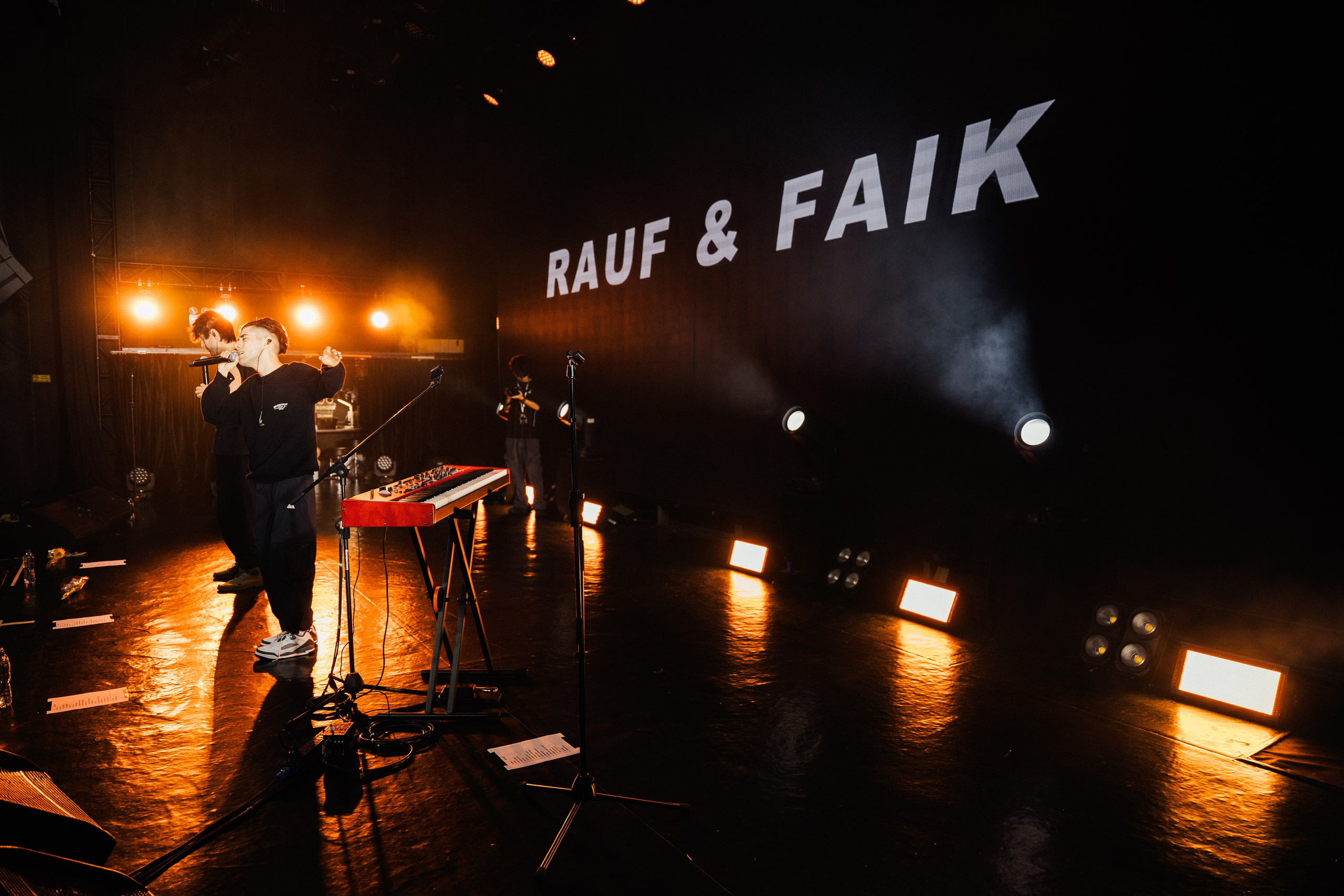 RAUF and FAIK. Фотограф В Гуанчжоу и Шэньчжэнь Андрей Лопатин