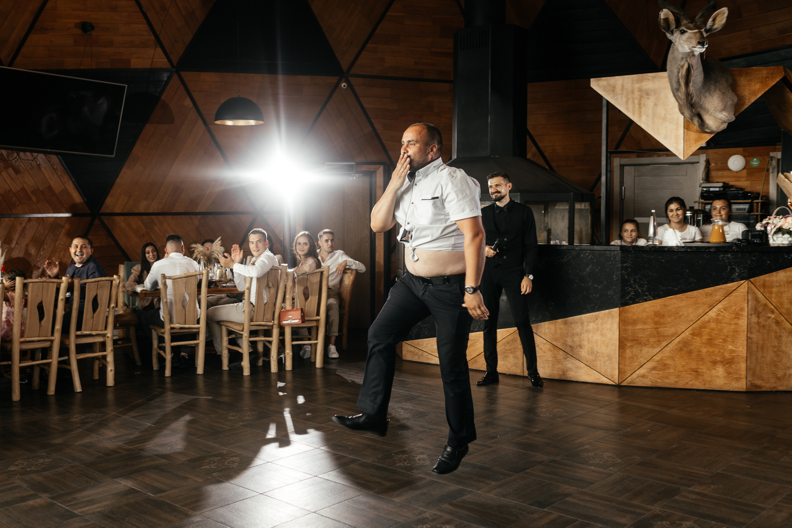 Свадебный фотограф Уфа — Руслан ГабдлисламовЖивые эмоции, красивые кадры, воспоминания на всю жизнь.Работаю по всей Республике Башкортоста. Свадебный фотограф Уфа Руслан Габдлисламов