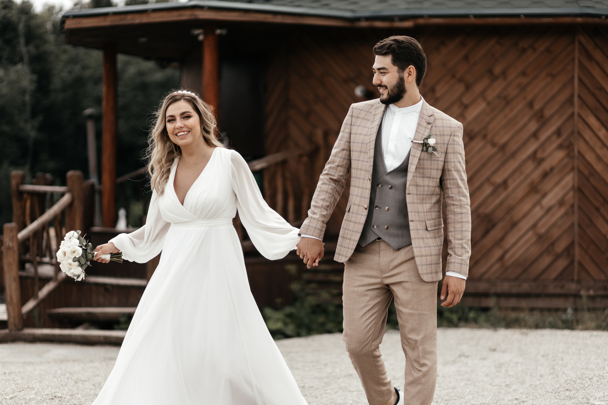 Свадебный фотограф Уфа — Руслан ГабдлисламовЖивые эмоции, красивые кадры, воспоминания на всю жизнь.Работаю по всей Республике Башкортоста. Свадебный фотограф Уфа Руслан Габдлисламов