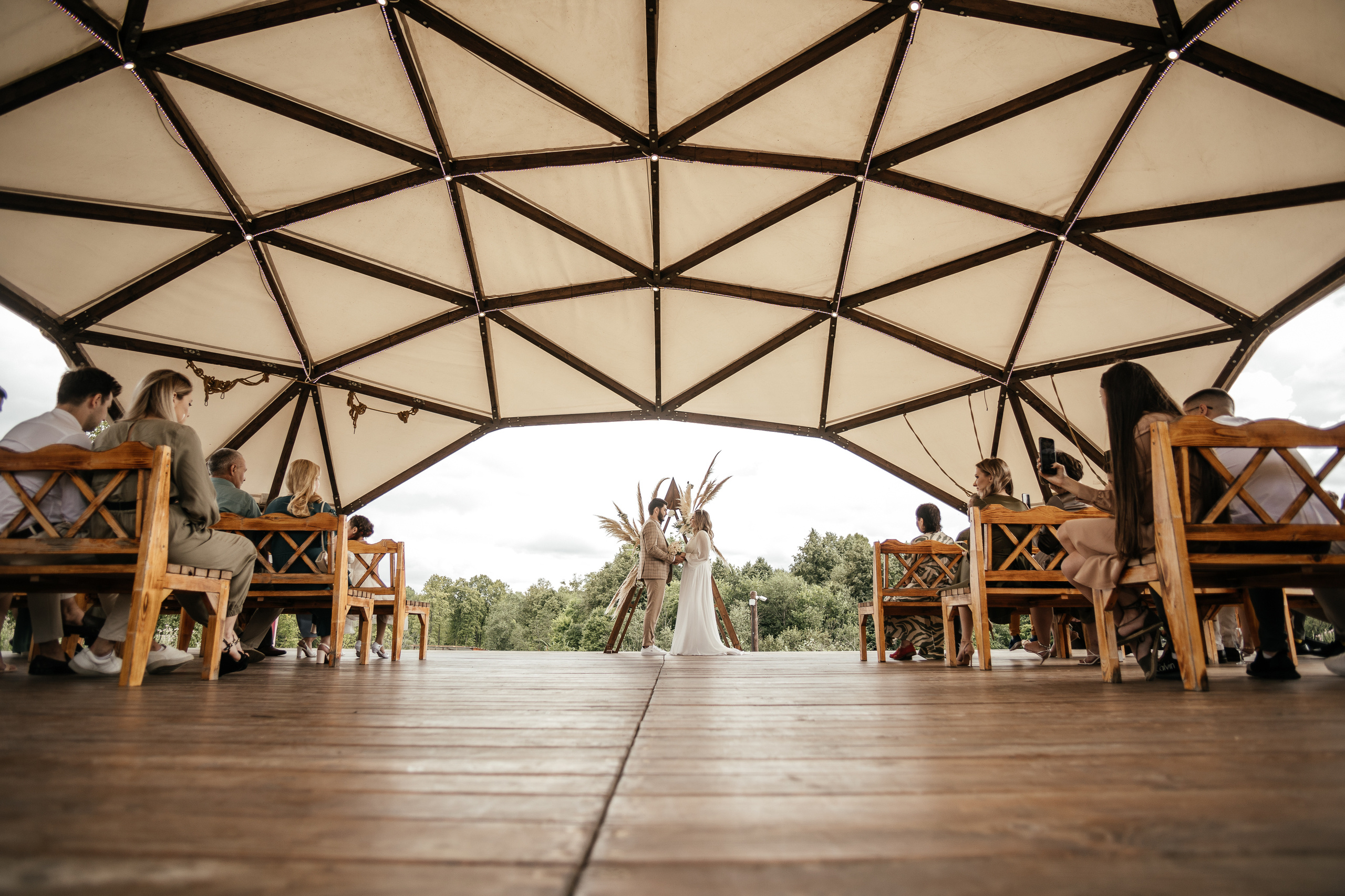 Свадебный фотограф Уфа — Руслан ГабдлисламовЖивые эмоции, красивые кадры, воспоминания на всю жизнь.Работаю по всей Республике Башкортоста. Свадебный фотограф Уфа Руслан Габдлисламов