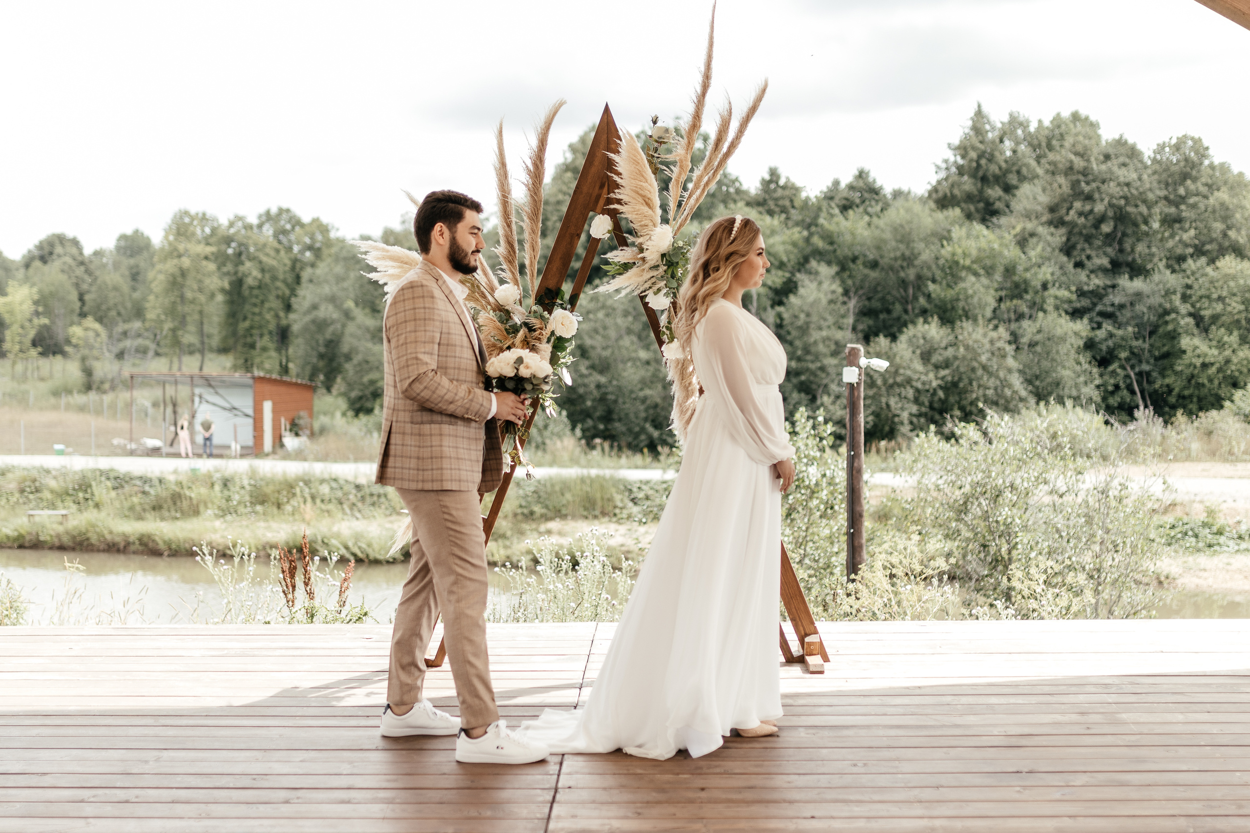 Свадебный фотограф Уфа — Руслан ГабдлисламовЖивые эмоции, красивые кадры, воспоминания на всю жизнь.Работаю по всей Республике Башкортоста. Свадебный фотограф Уфа Руслан Габдлисламов