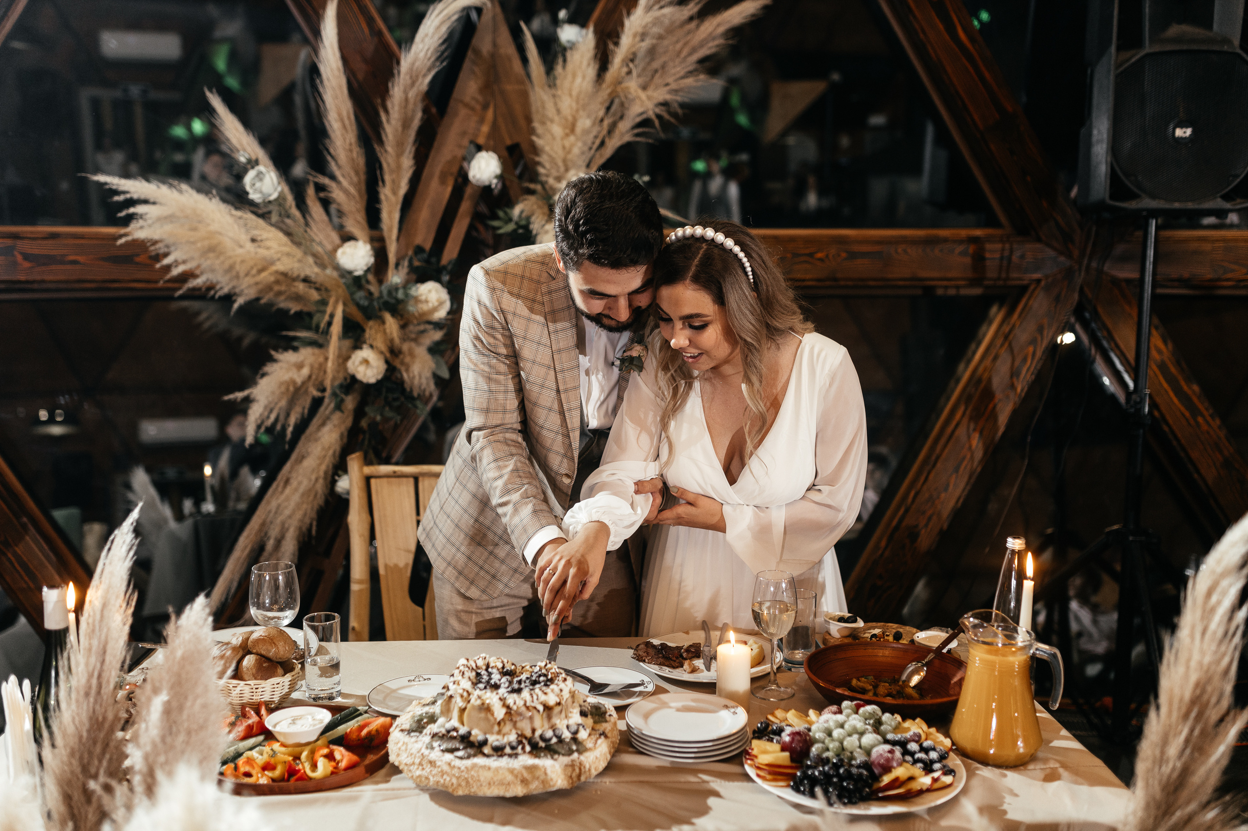 Свадебный фотограф Уфа — Руслан ГабдлисламовЖивые эмоции, красивые кадры, воспоминания на всю жизнь.Работаю по всей Республике Башкортоста. Свадебный фотограф Уфа Руслан Габдлисламов