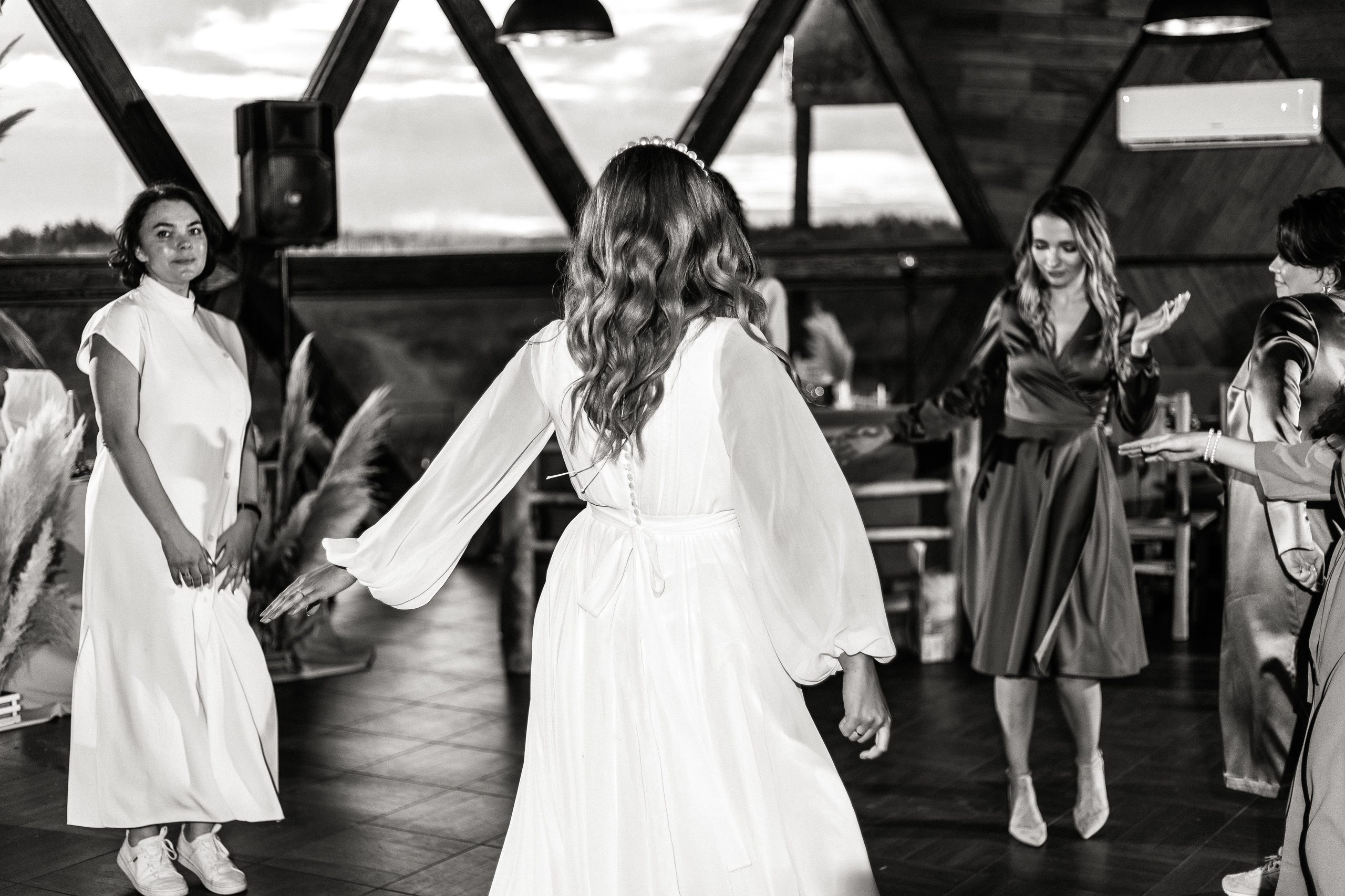 Свадебный фотограф Уфа — Руслан ГабдлисламовЖивые эмоции, красивые кадры, воспоминания на всю жизнь.Работаю по всей Республике Башкортоста. Свадебный фотограф Уфа Руслан Габдлисламов