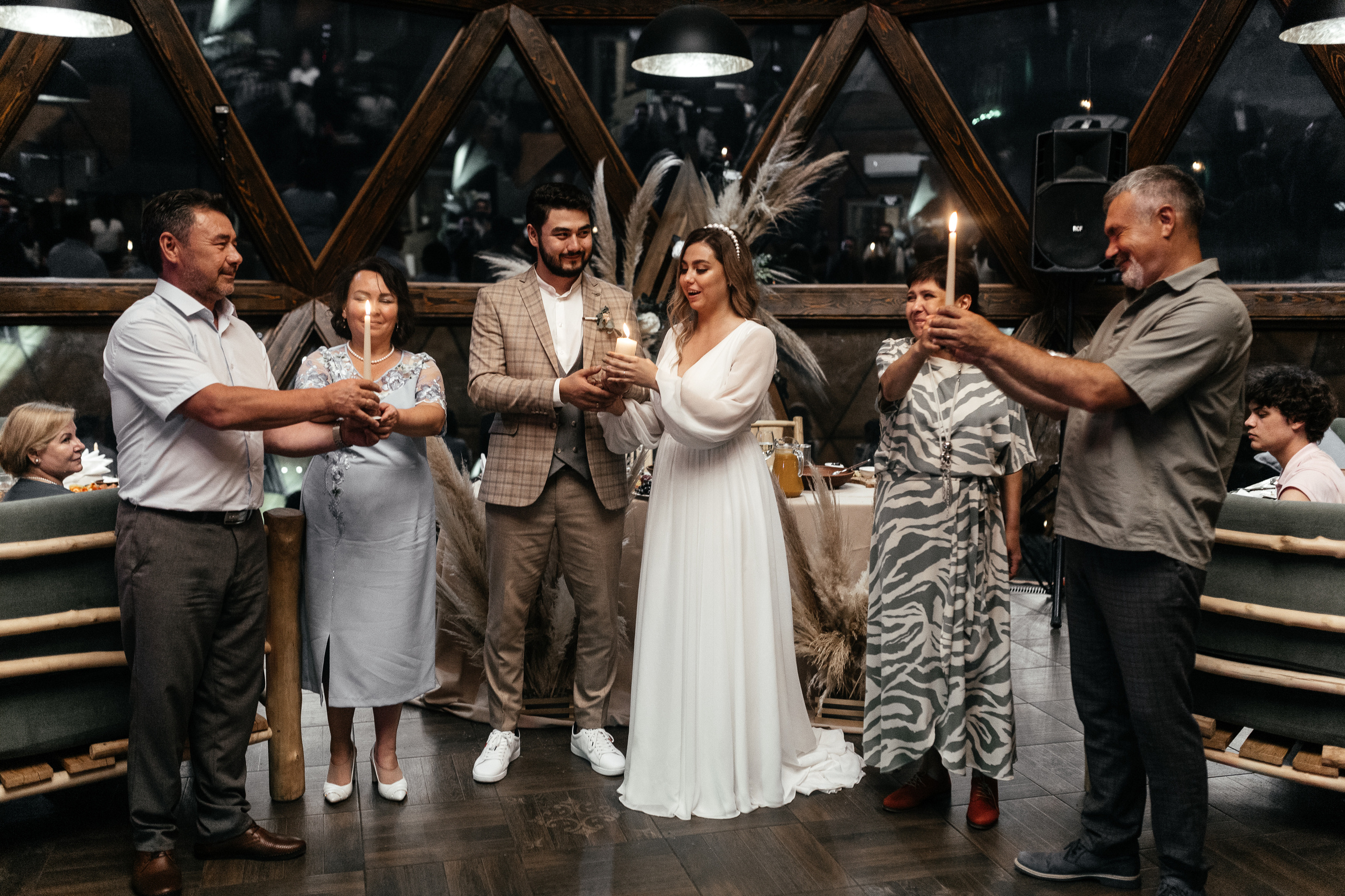 Свадебный фотограф Уфа — Руслан ГабдлисламовЖивые эмоции, красивые кадры, воспоминания на всю жизнь.Работаю по всей Республике Башкортоста. Свадебный фотограф Уфа Руслан Габдлисламов